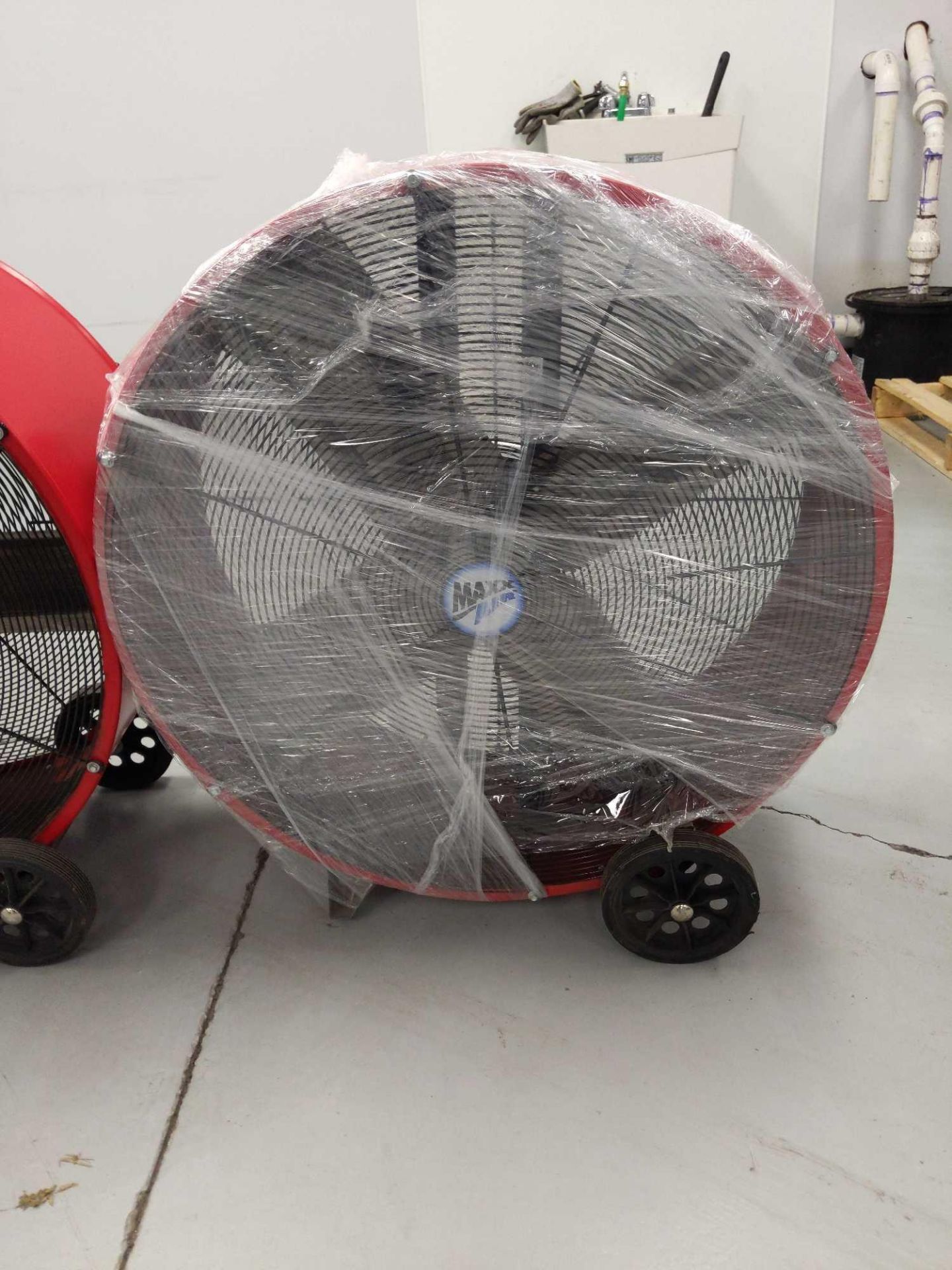 2 Maxx Air Fans with Wheels - Image 6 of 6