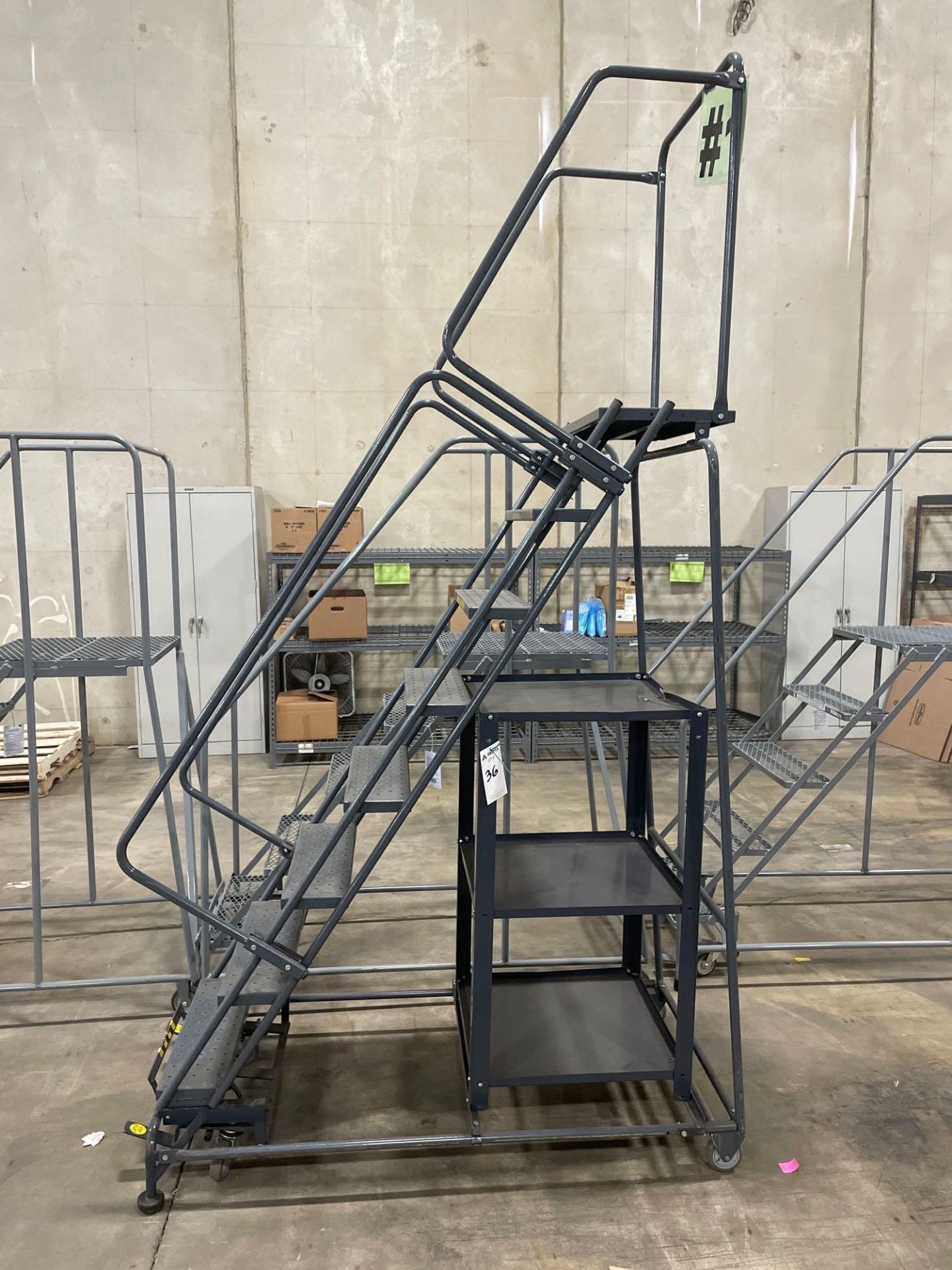 Ballymore Rolling Step Ladder - Image 2 of 4