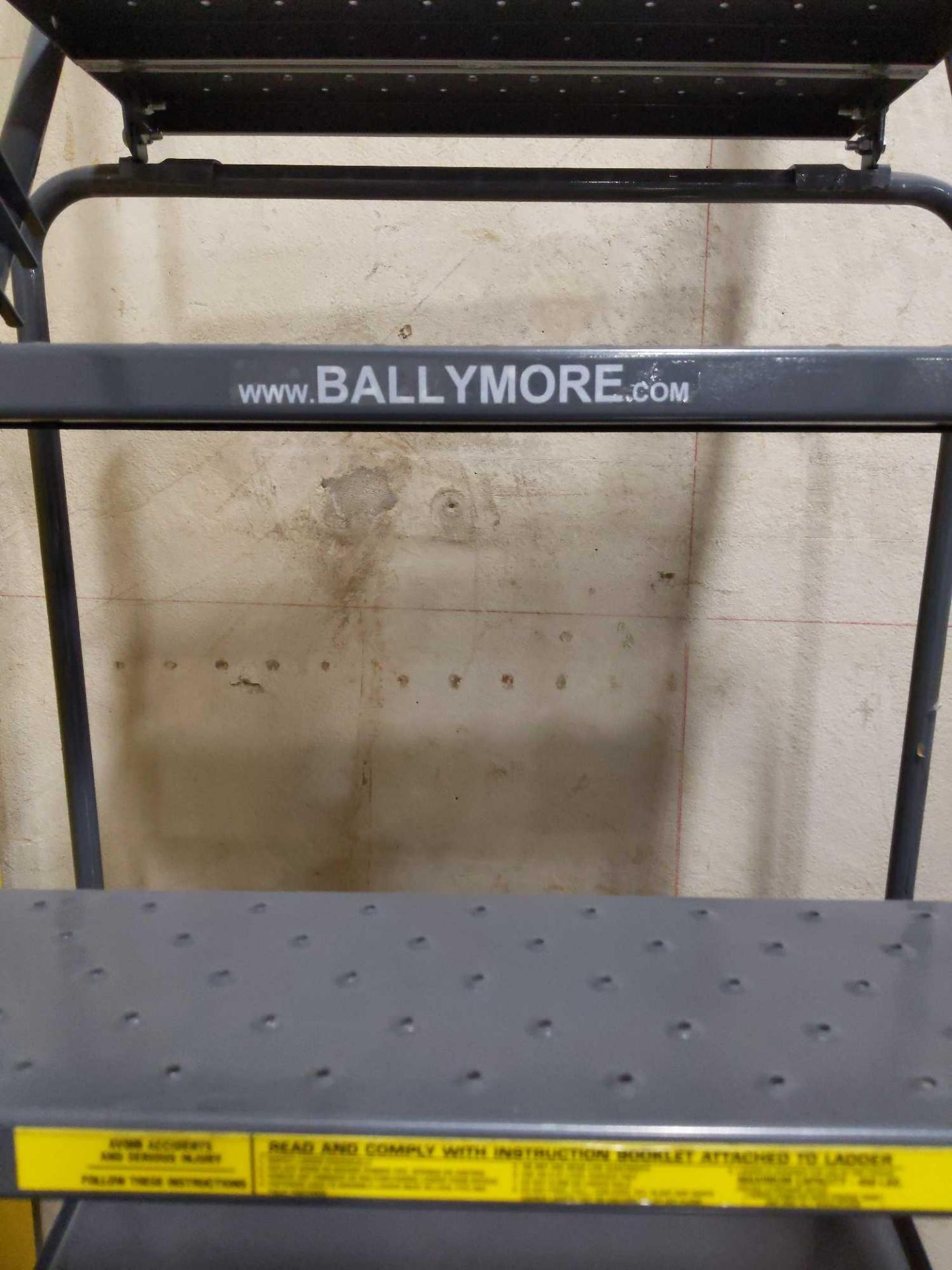 Ballymore Rolling Step Ladder - Image 5 of 5