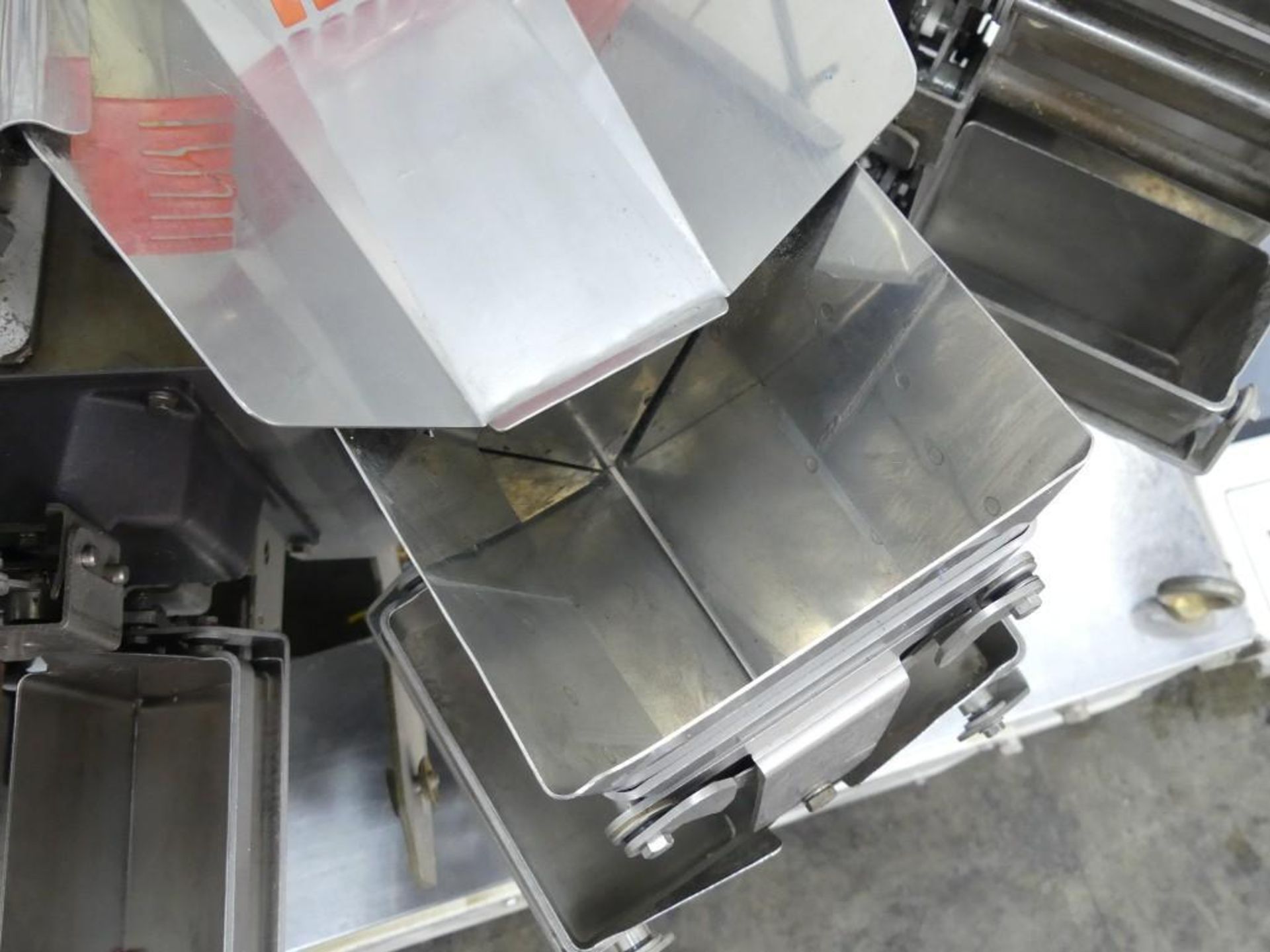 Ishida CCW-Z-212 12 Head Combination Weigher Scale - Image 8 of 22