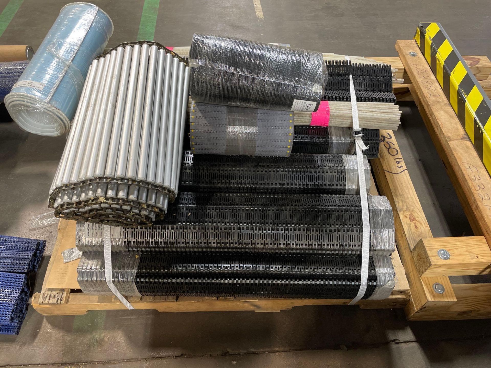 Pallet of Conveyor Belts - Image 4 of 11