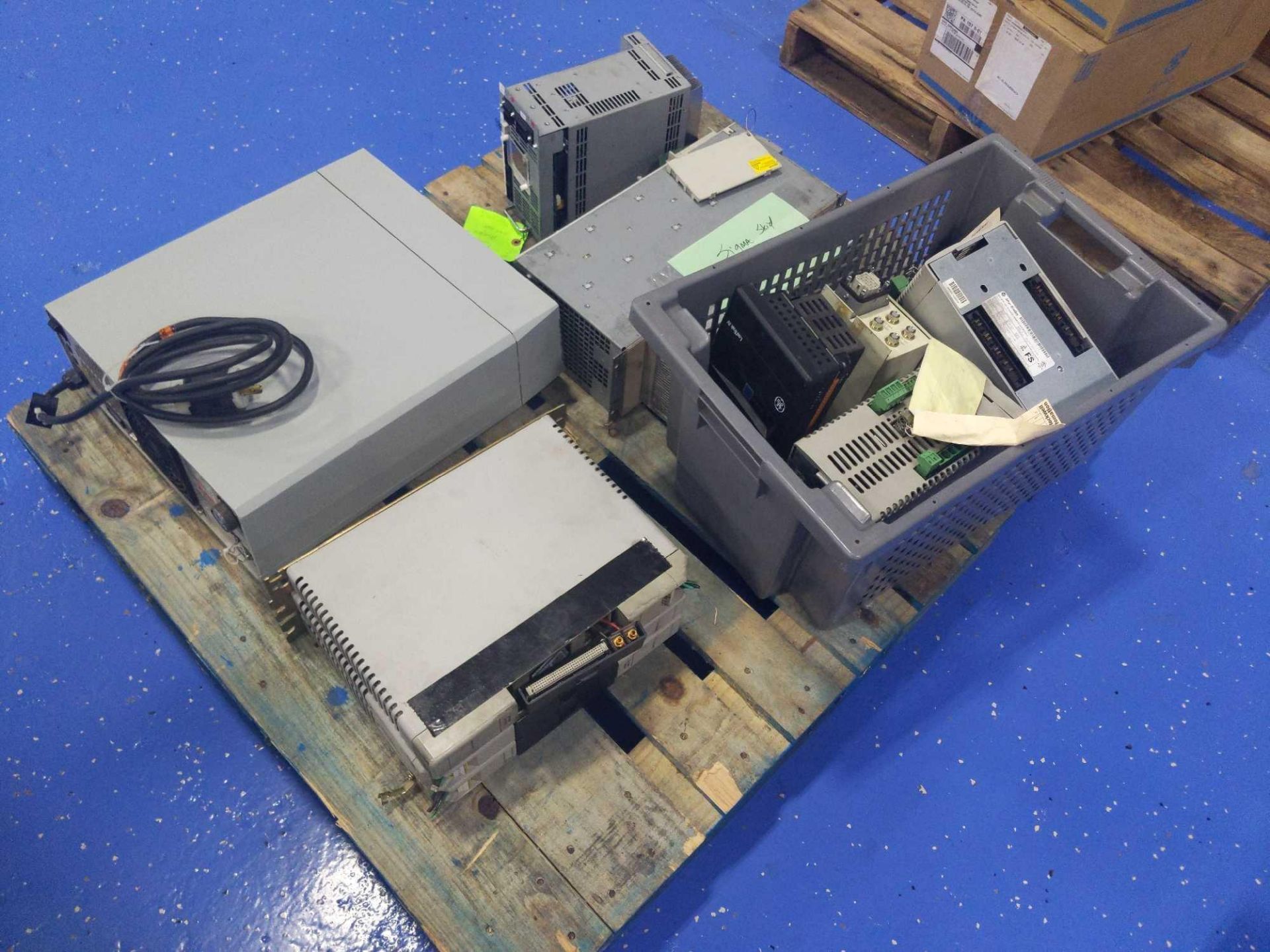 Pallet of Electronic Parts Including Allen Bradley - Image 3 of 16