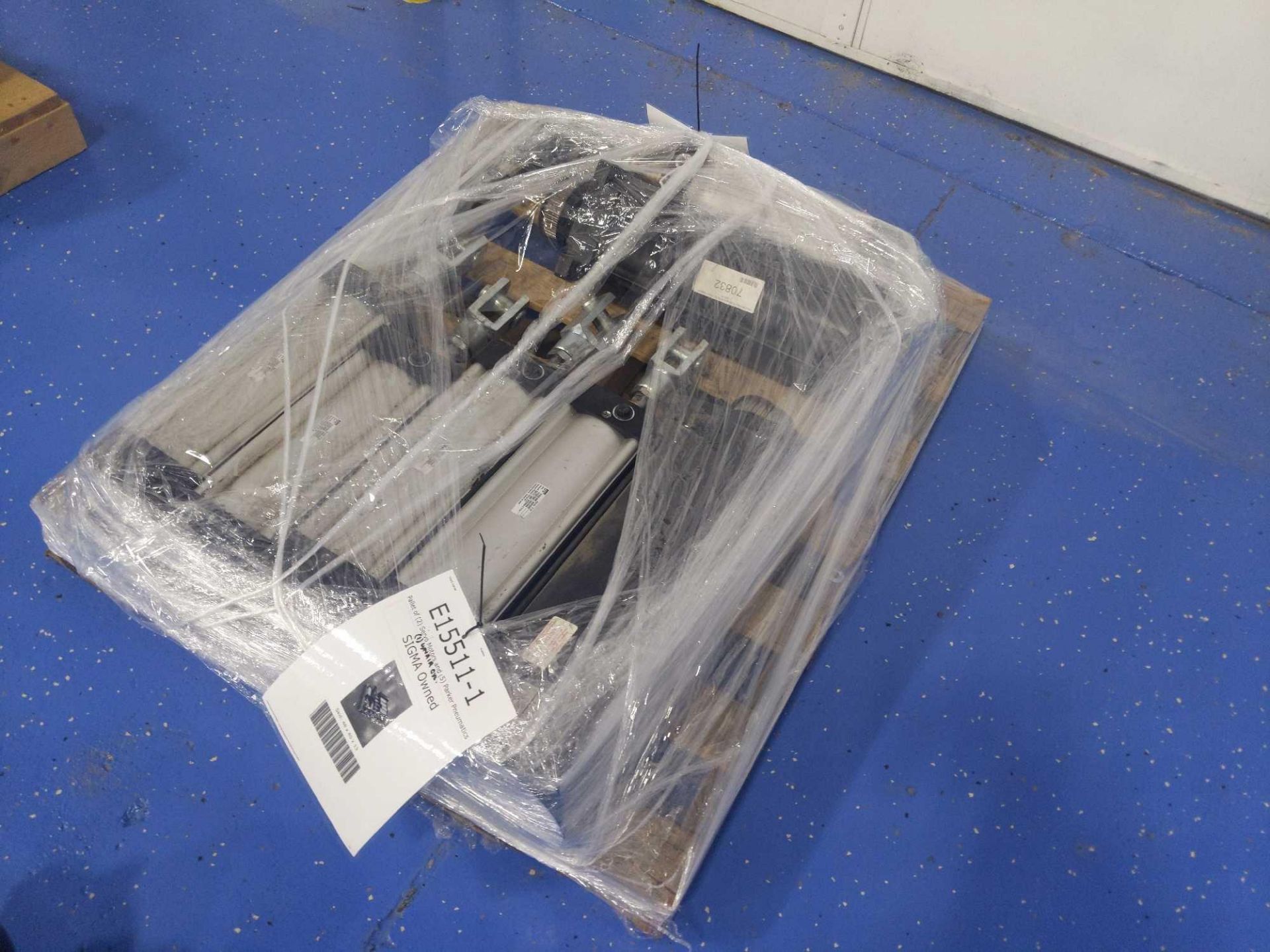 Pallet of 2 Servo Motors and 5 Parker Pneumatics