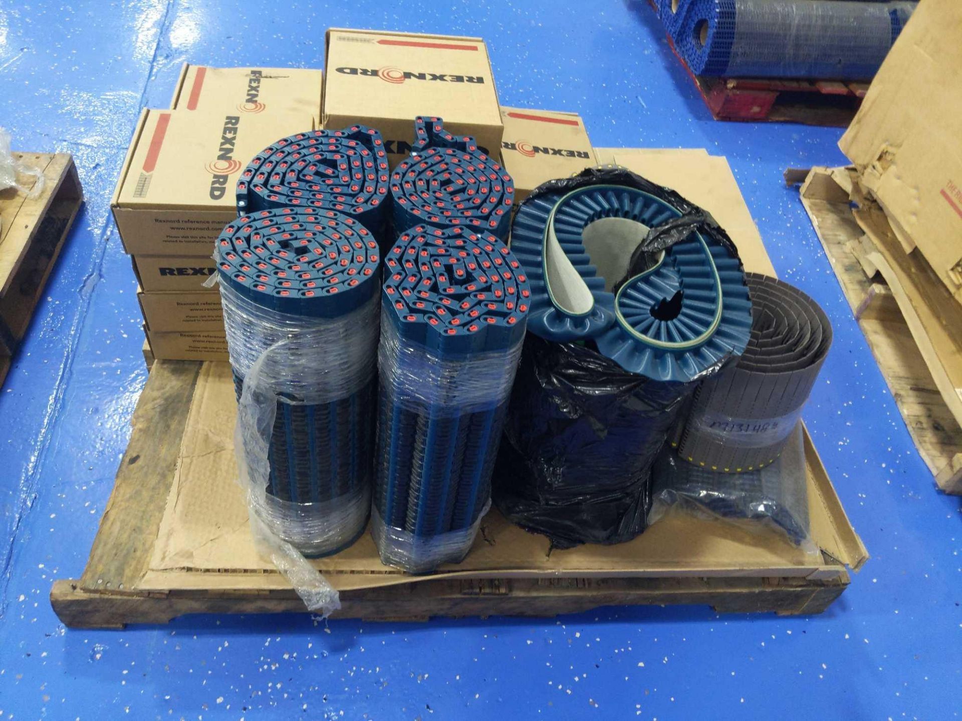 Pallet of Conveyor Belts and Chains - Image 5 of 10
