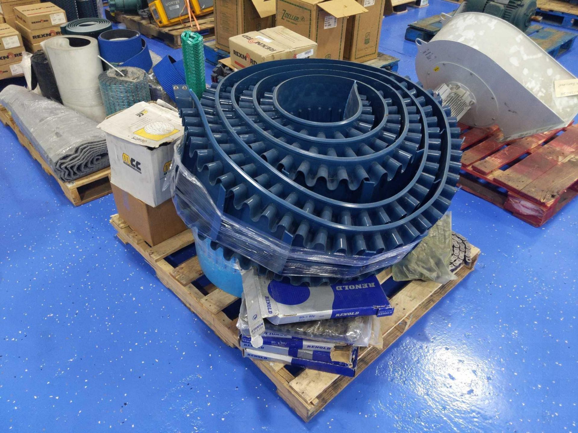 Pallet of Various Conveyor Belts and Parts - Image 3 of 10