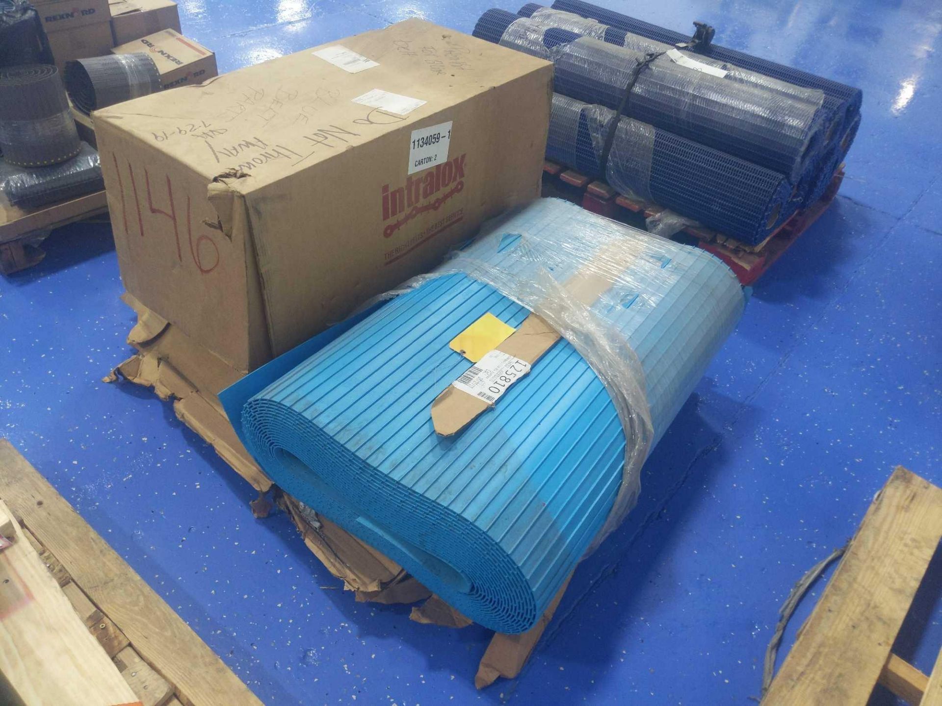 Blue Conveyor Belt with Conveyor Belt Parts - Image 6 of 11