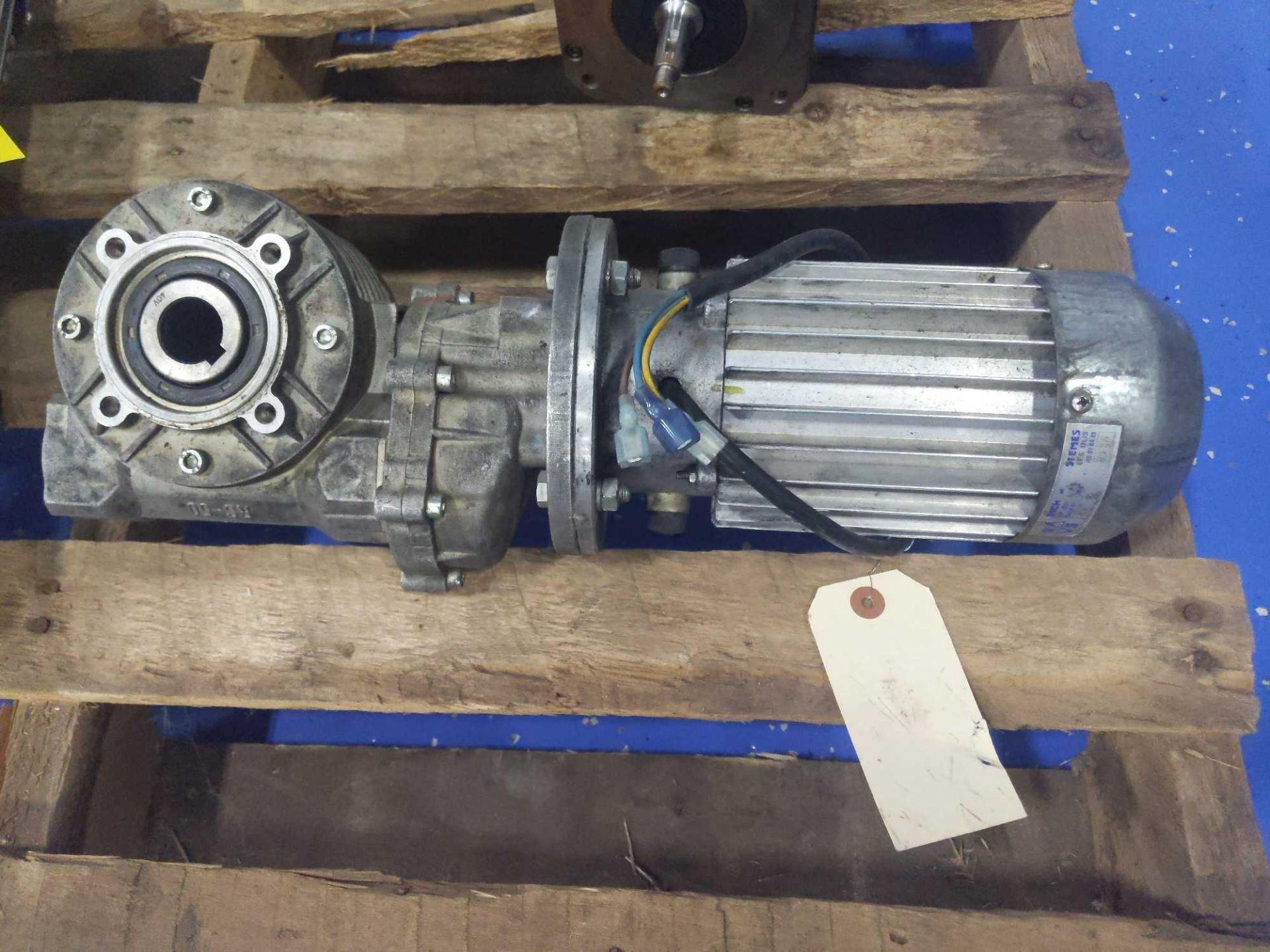 Pallet of Motors - Image 2 of 16