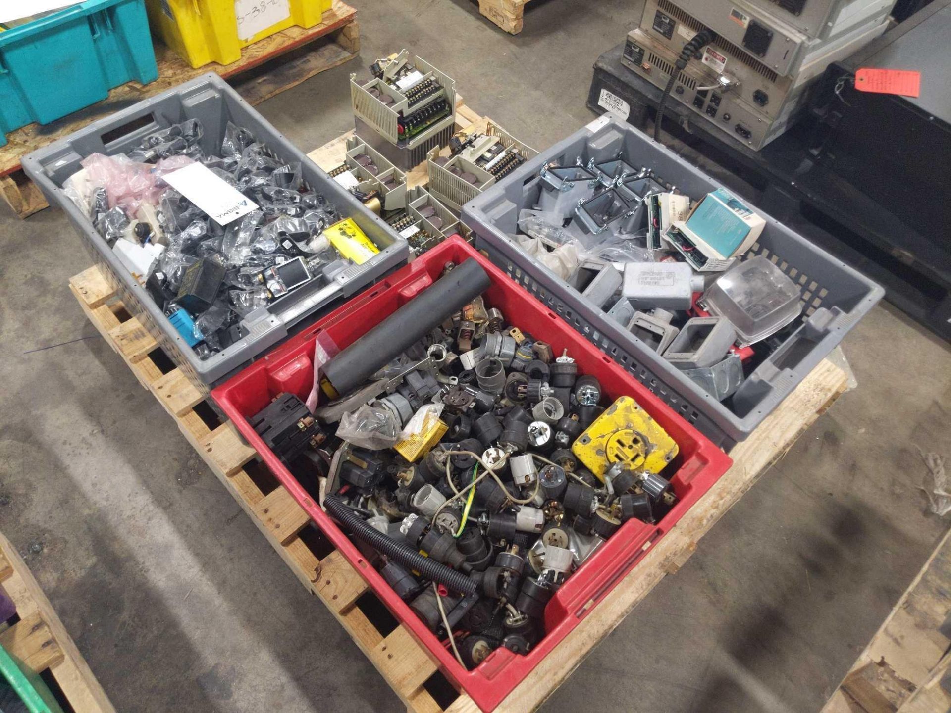 Pallet of Electrical Parts including Allen Bradley - Image 3 of 23