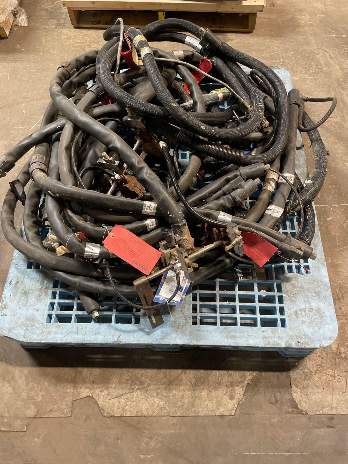 Pallet of hoses - Image 3 of 5