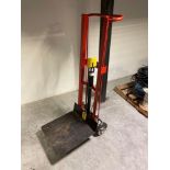 Wesco Hydraulic Platform Lift