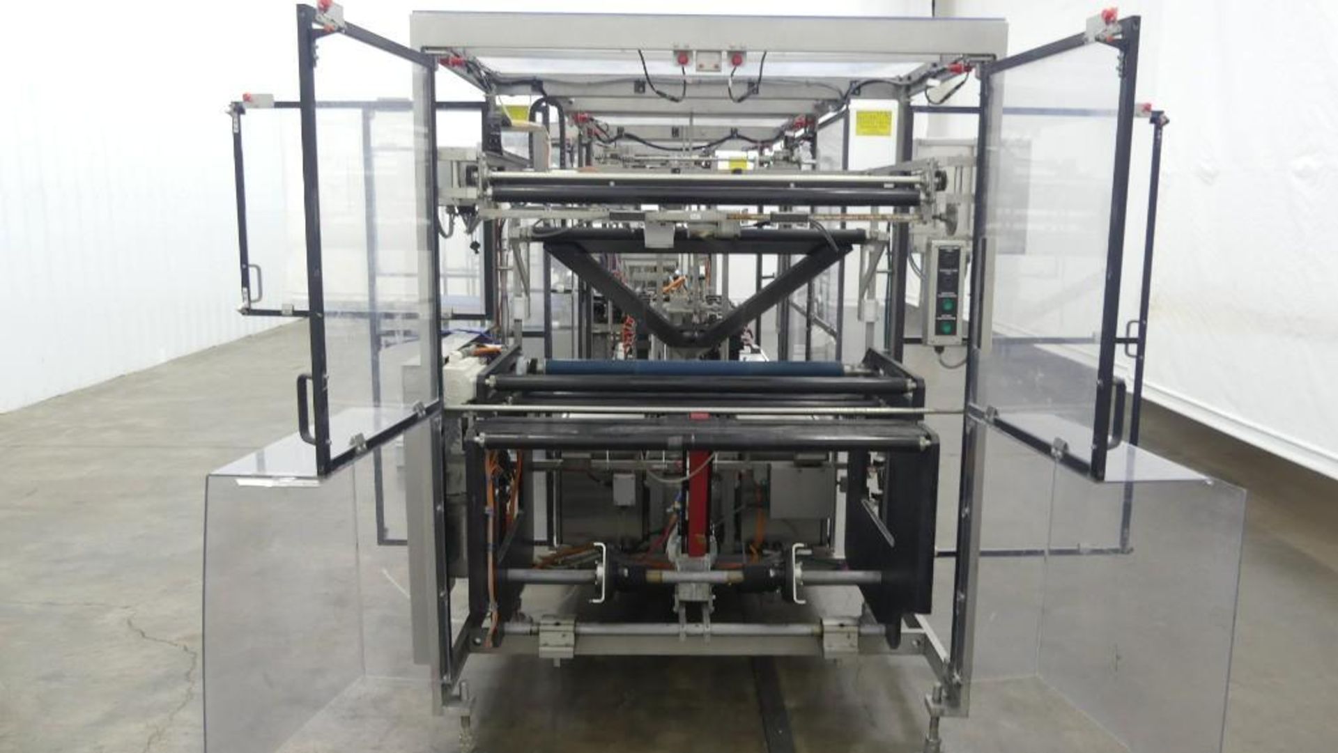 Massman HFFS-IM0800 Flexible Pouch Packaging System - Image 15 of 51