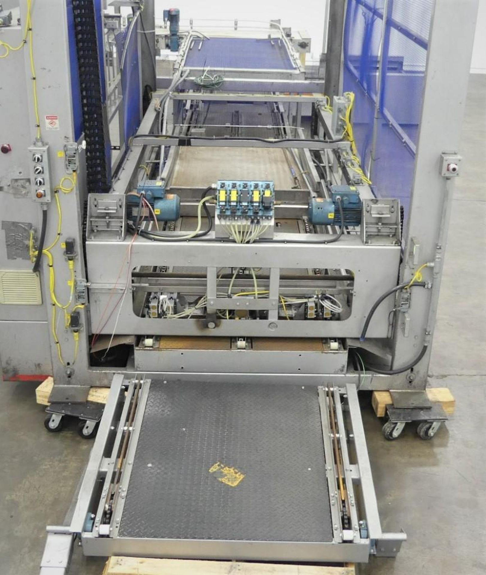 Unipak WD-7797 Automatic Bottle Depalletizer - Image 5 of 20