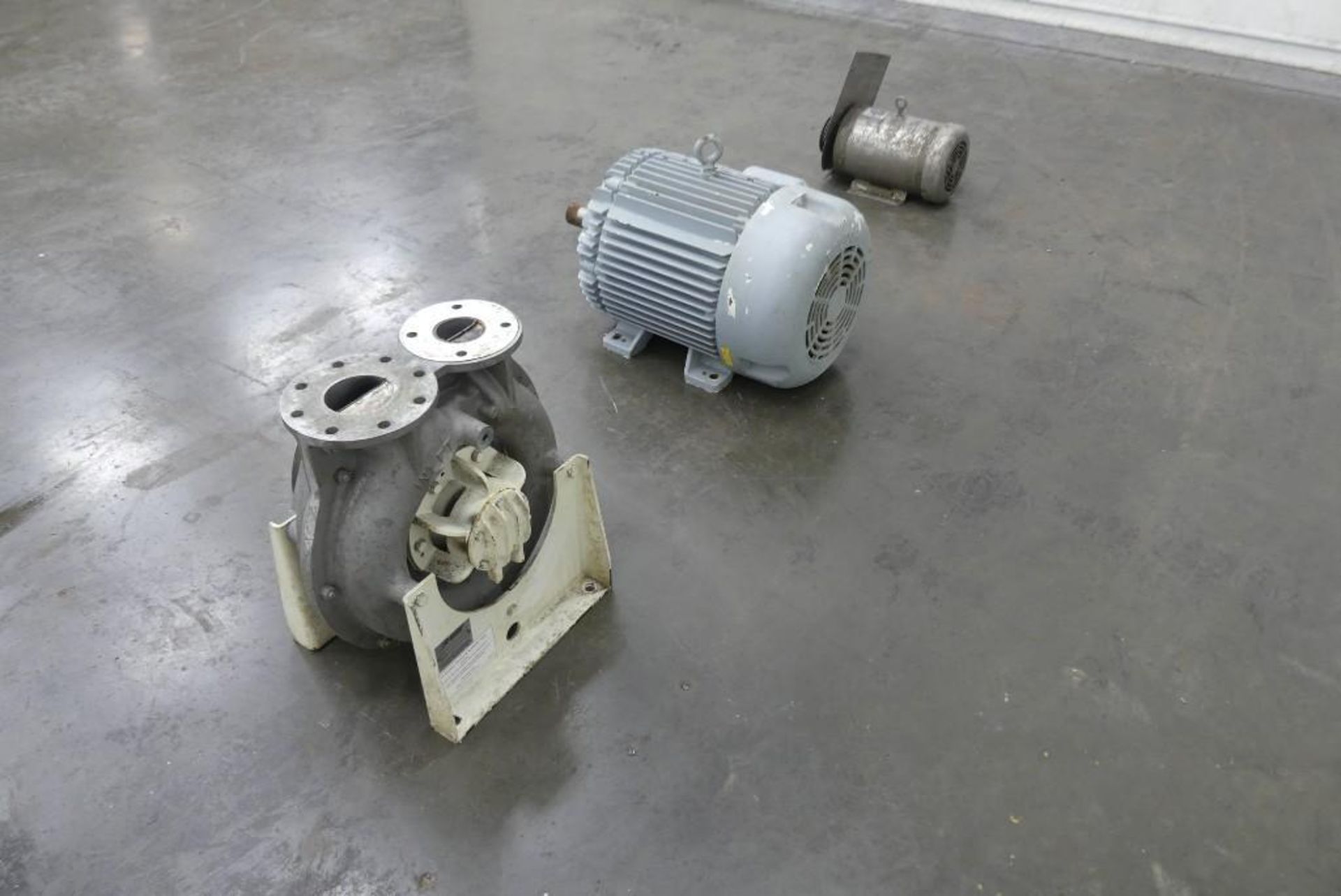 Lot of (2) Baldor Electric Motors 60 and 10 HP - Image 3 of 10