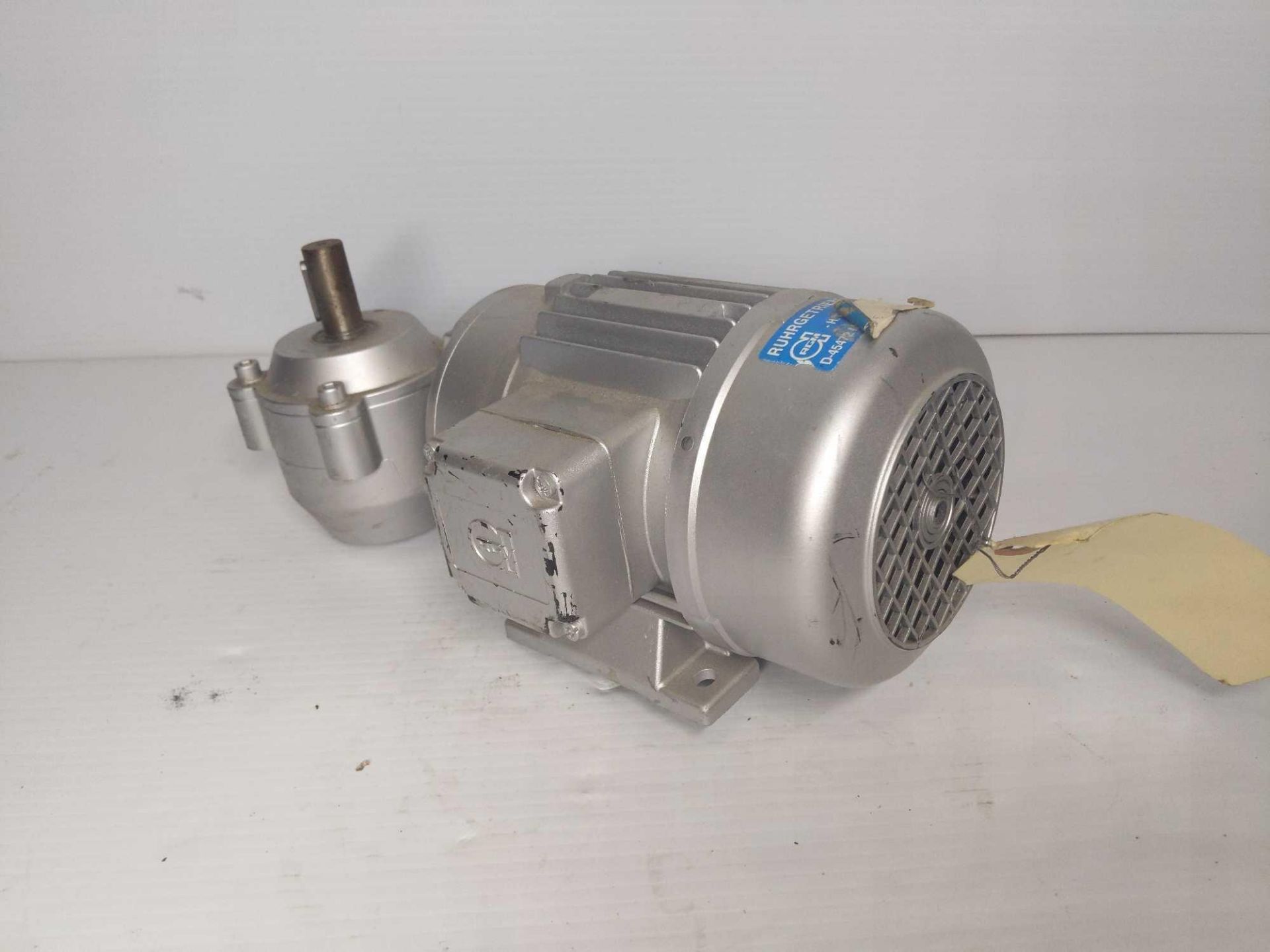 (2) Motor with Gearbox - Image 10 of 15