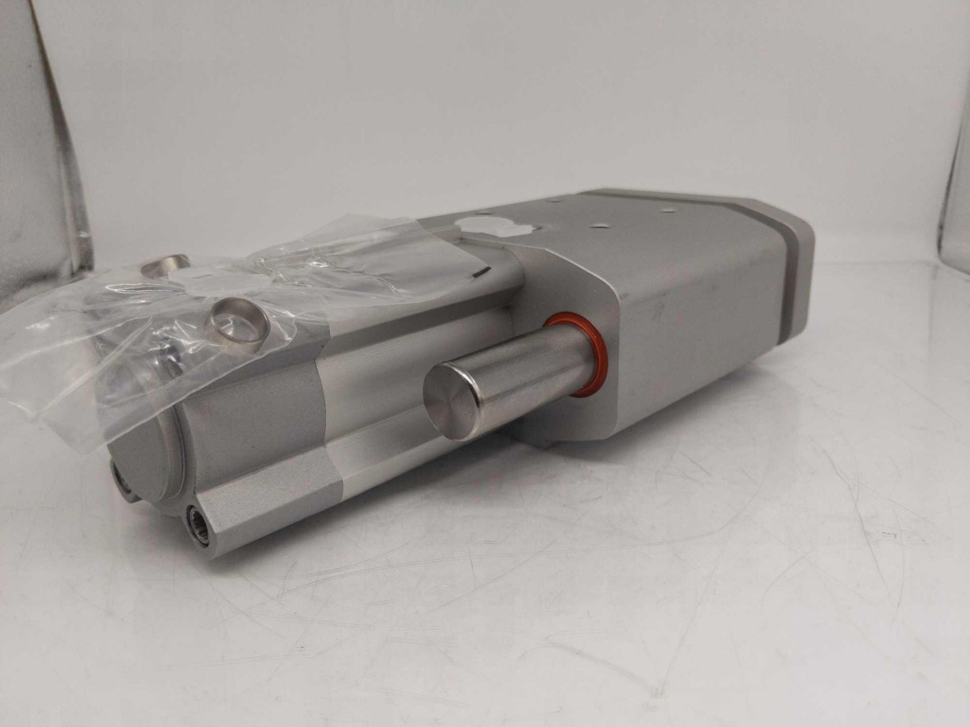 Cylinder Double Acting Guided Drive - Image 6 of 8