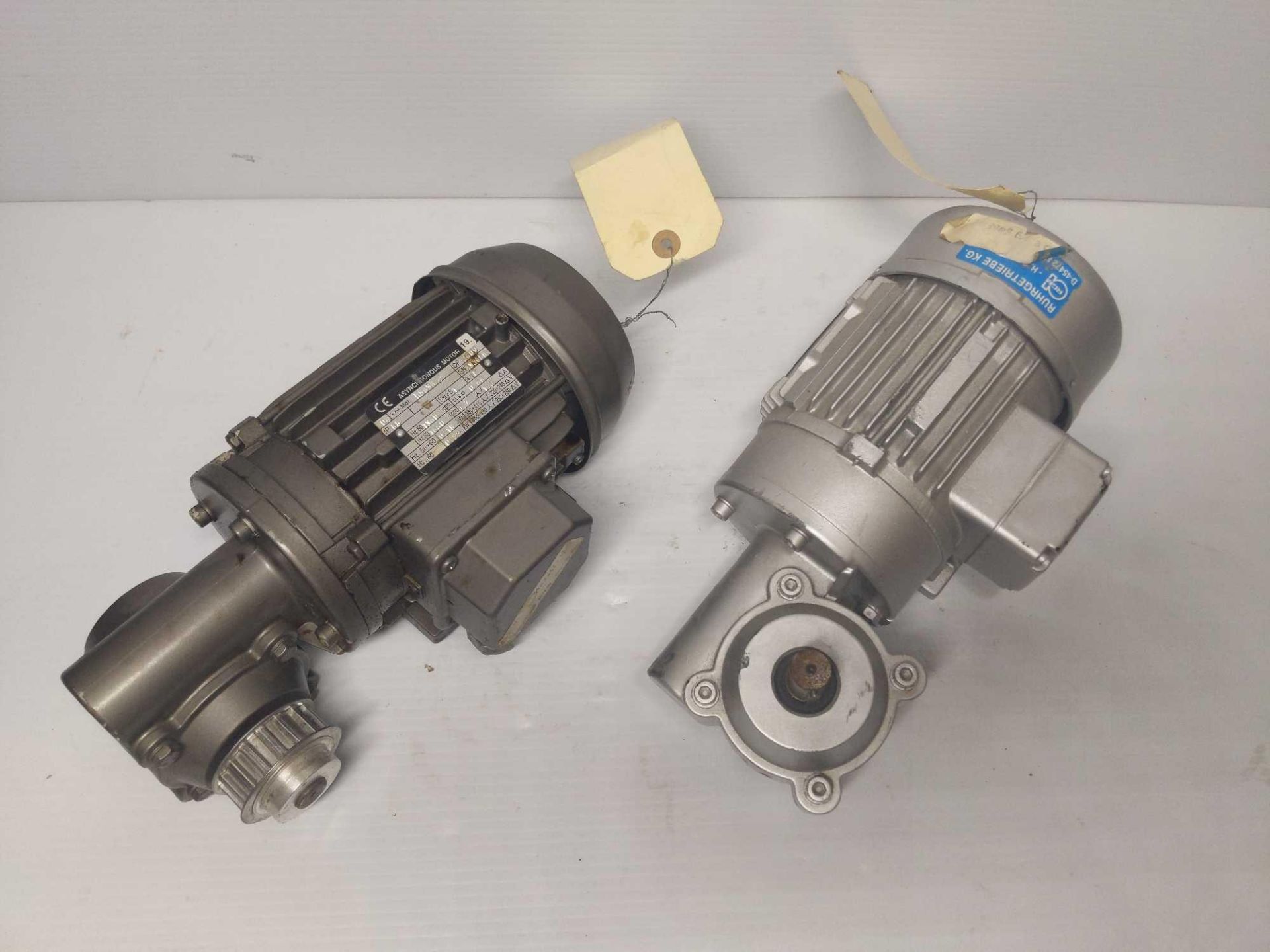 (2) Motor with Gearbox - Image 2 of 15