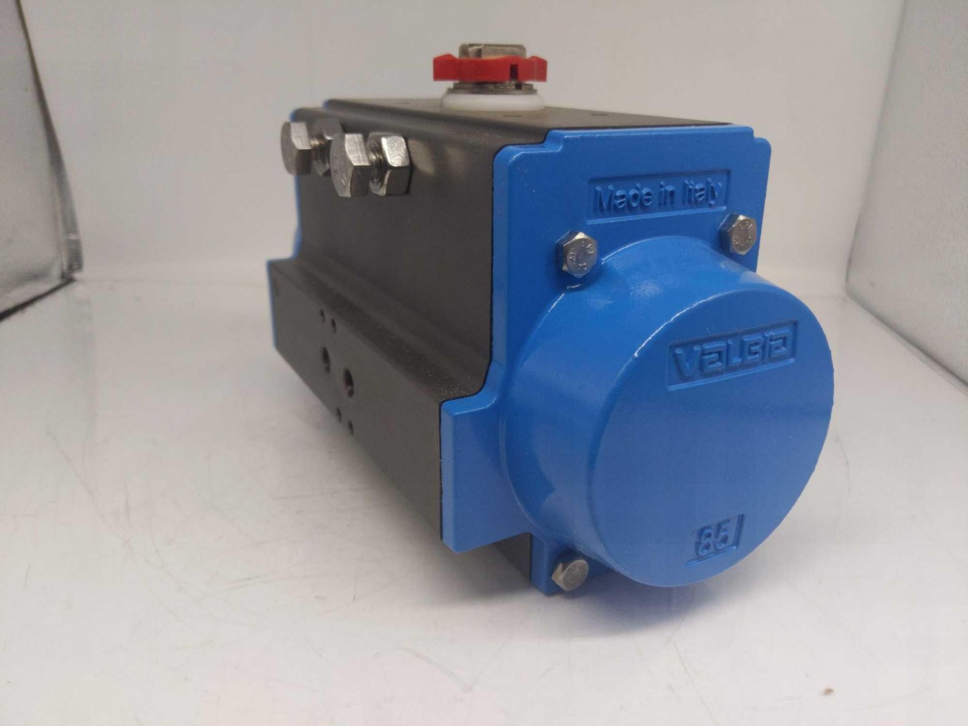 (2) PBM Actuator - Image 17 of 19