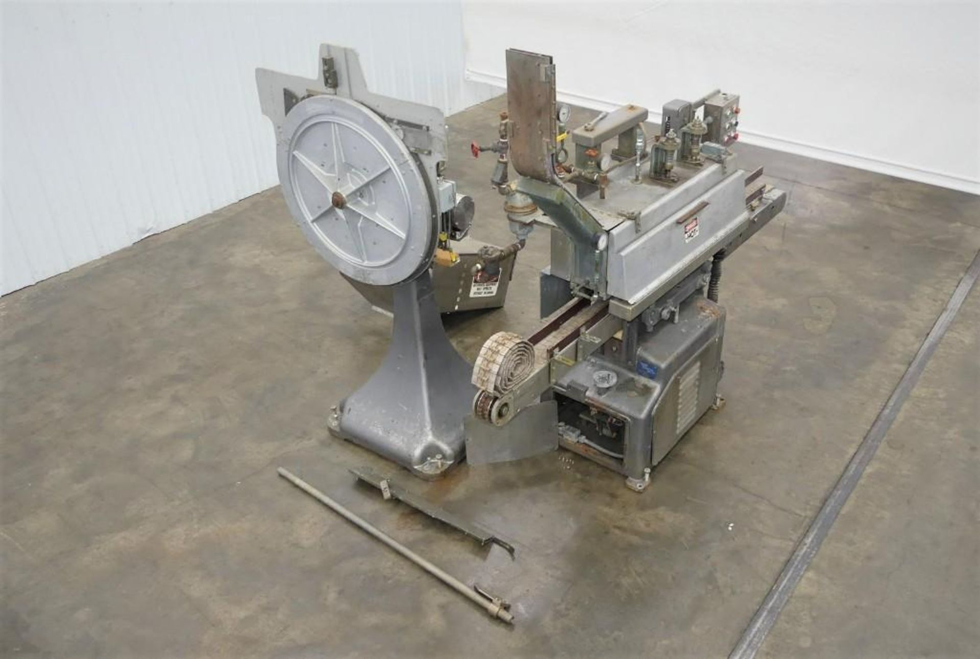Diversified Capping Equipment Steam Capper - Image 5 of 20