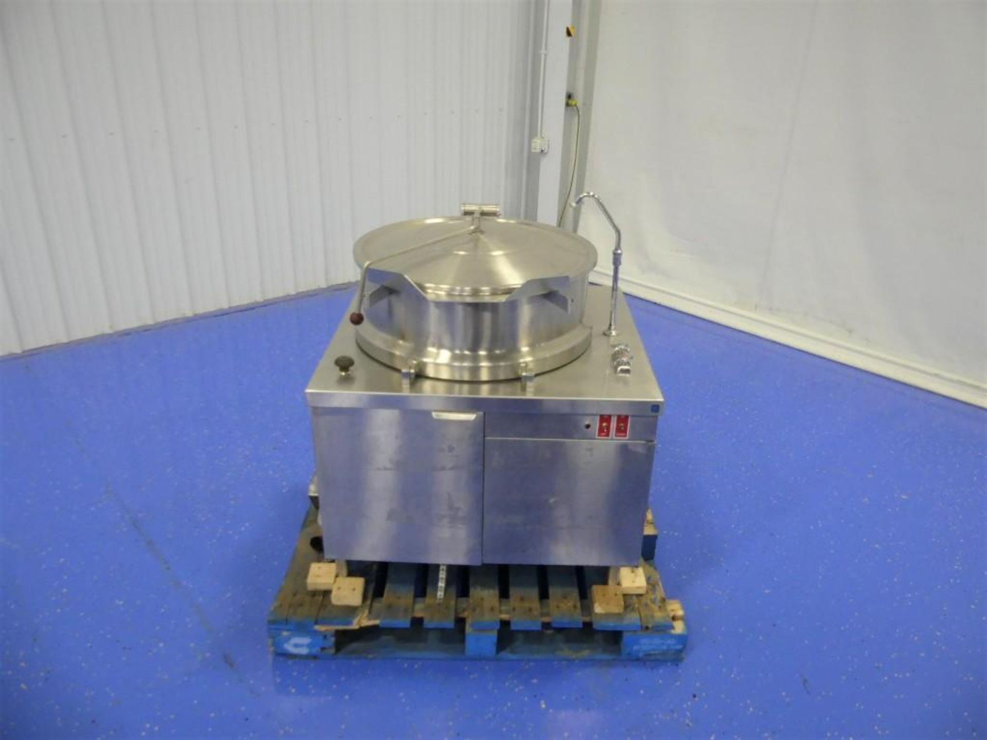 Crown DMT-40 Direct Steam Tilting Kettle - Image 2 of 11