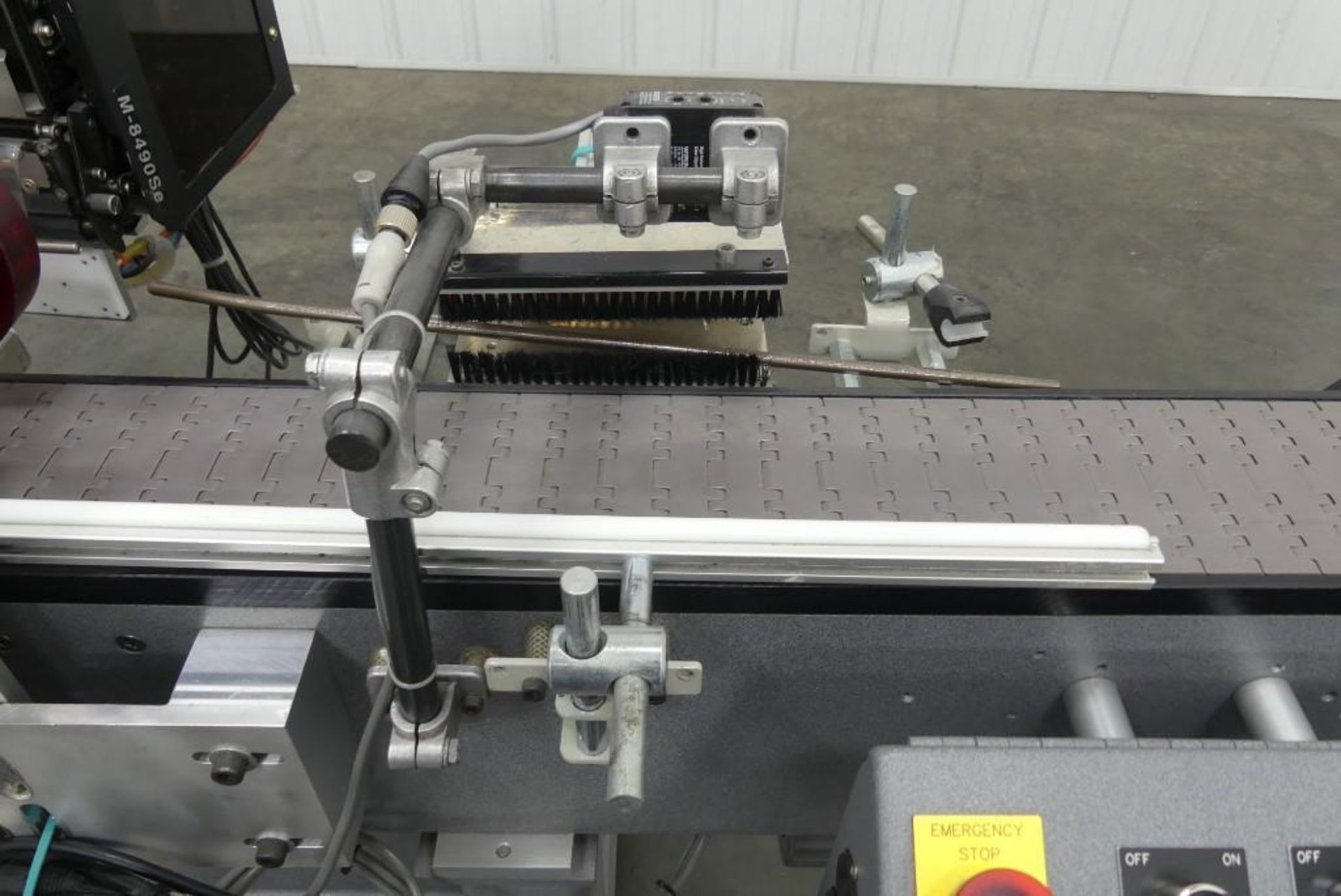Universal Labeling UPA-II Print and Apply Labeler - Image 8 of 18