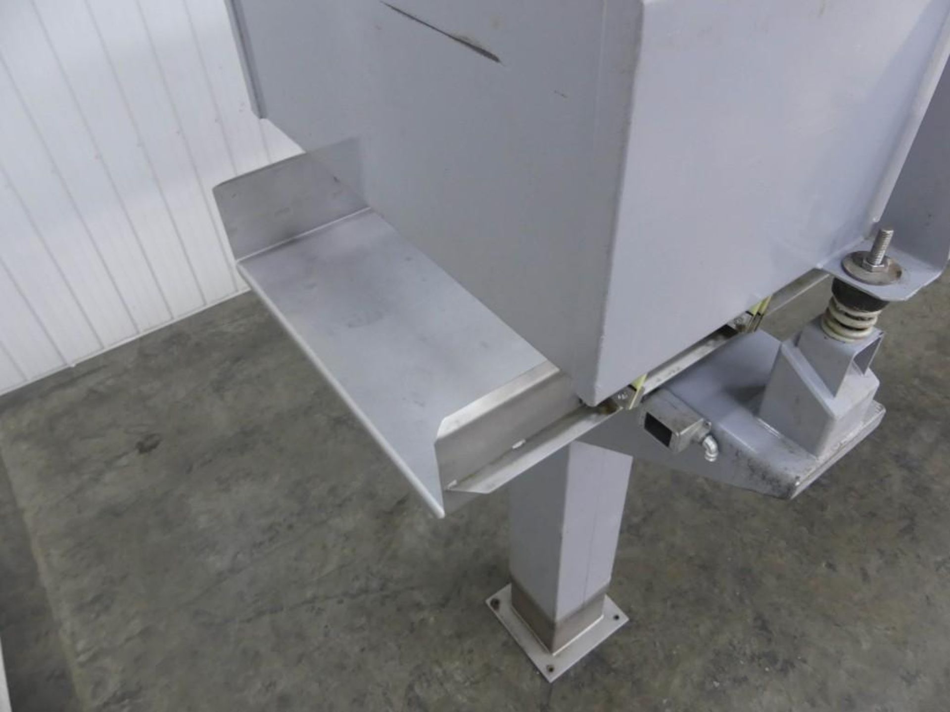 Key Iso-Flo Vibratory Conveyor 36" Wide x 17' Long - Image 5 of 8