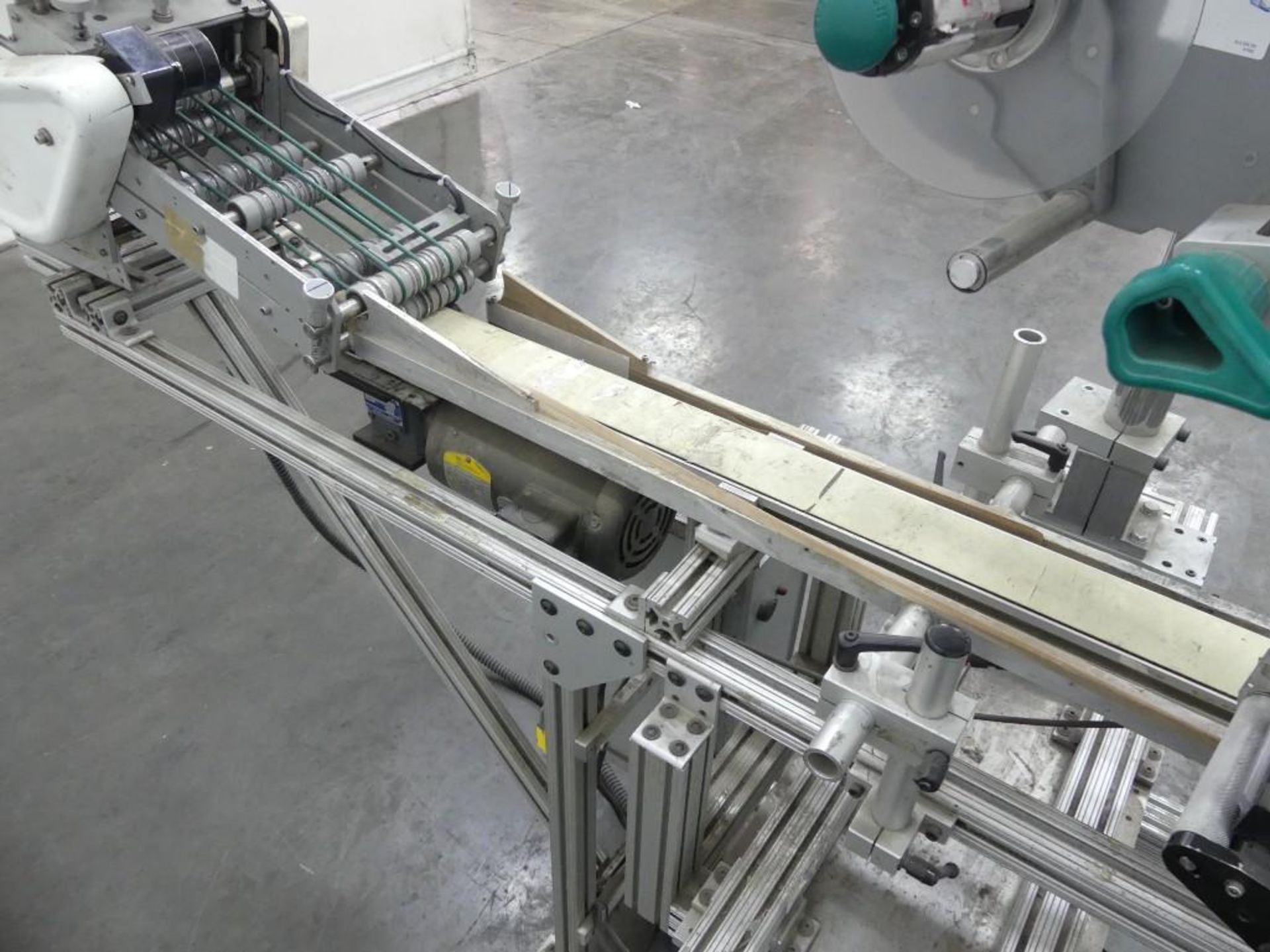 Avery Dennison ALS 204 Spot CD Labeling System - Image 7 of 10