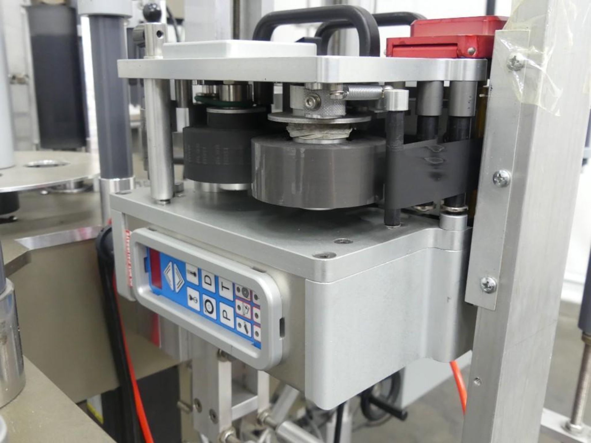 In-Line Labeling 1000 VGF Spot Pressure Labeler - Image 8 of 17