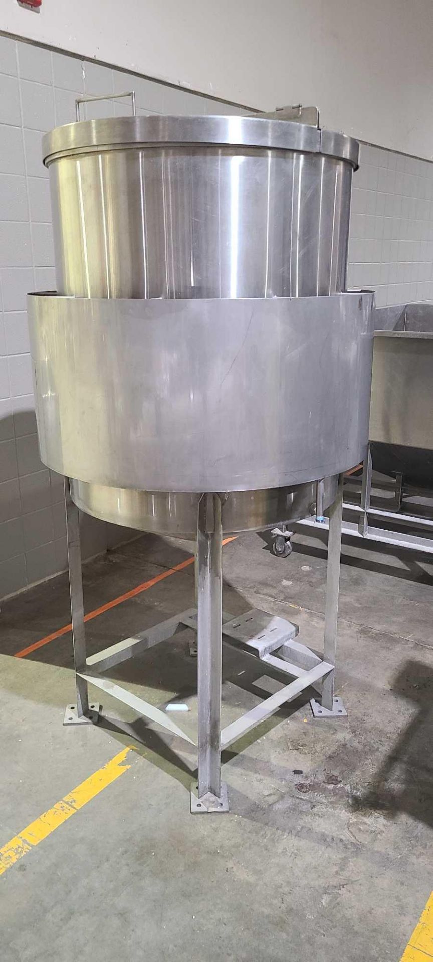 Stainless Steel Holding Tank with Half Outer Shell - Image 2 of 9