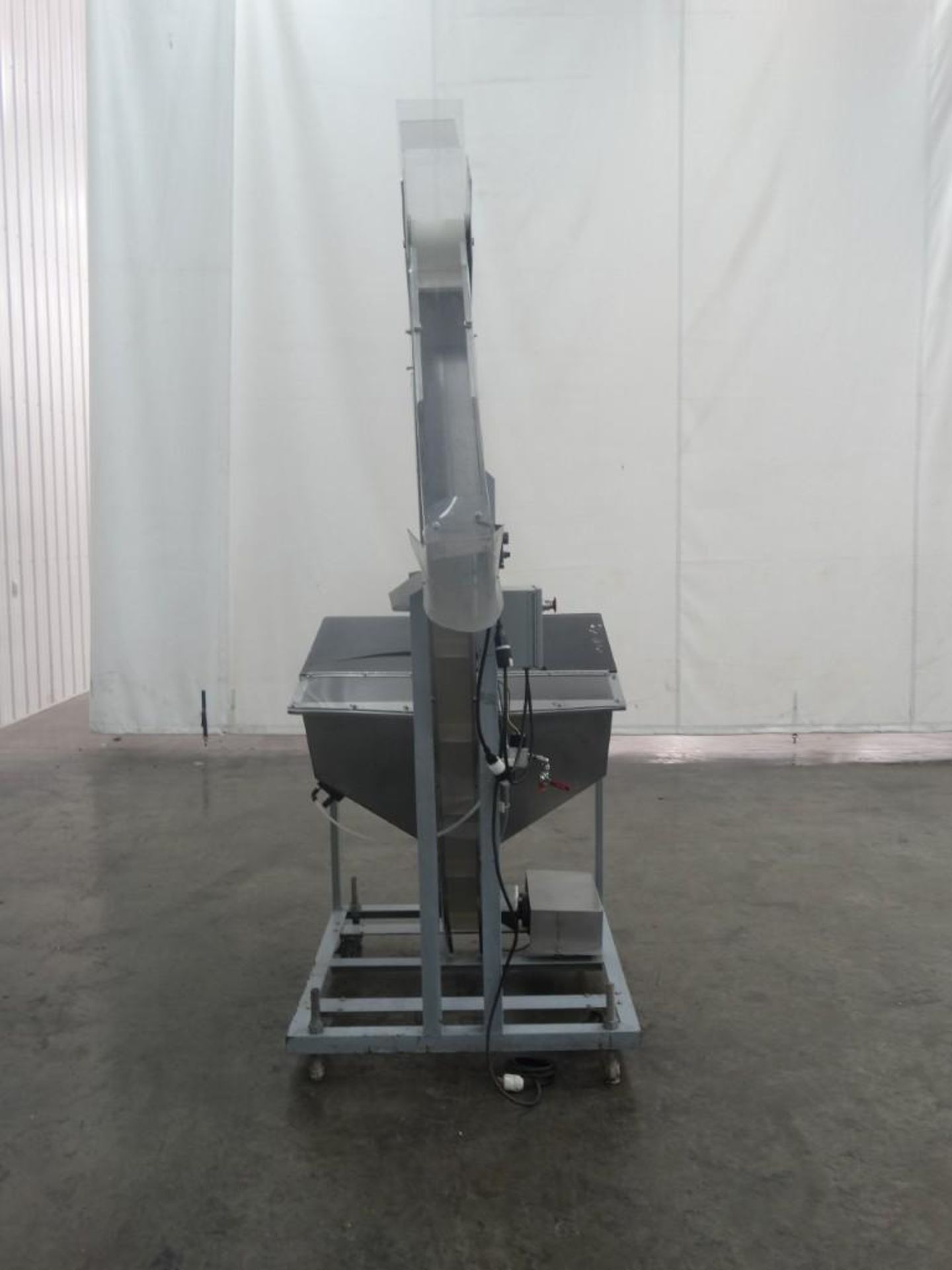 Stainless Steel Cleated Cap Elevator with 54" discharge height - Image 4 of 7