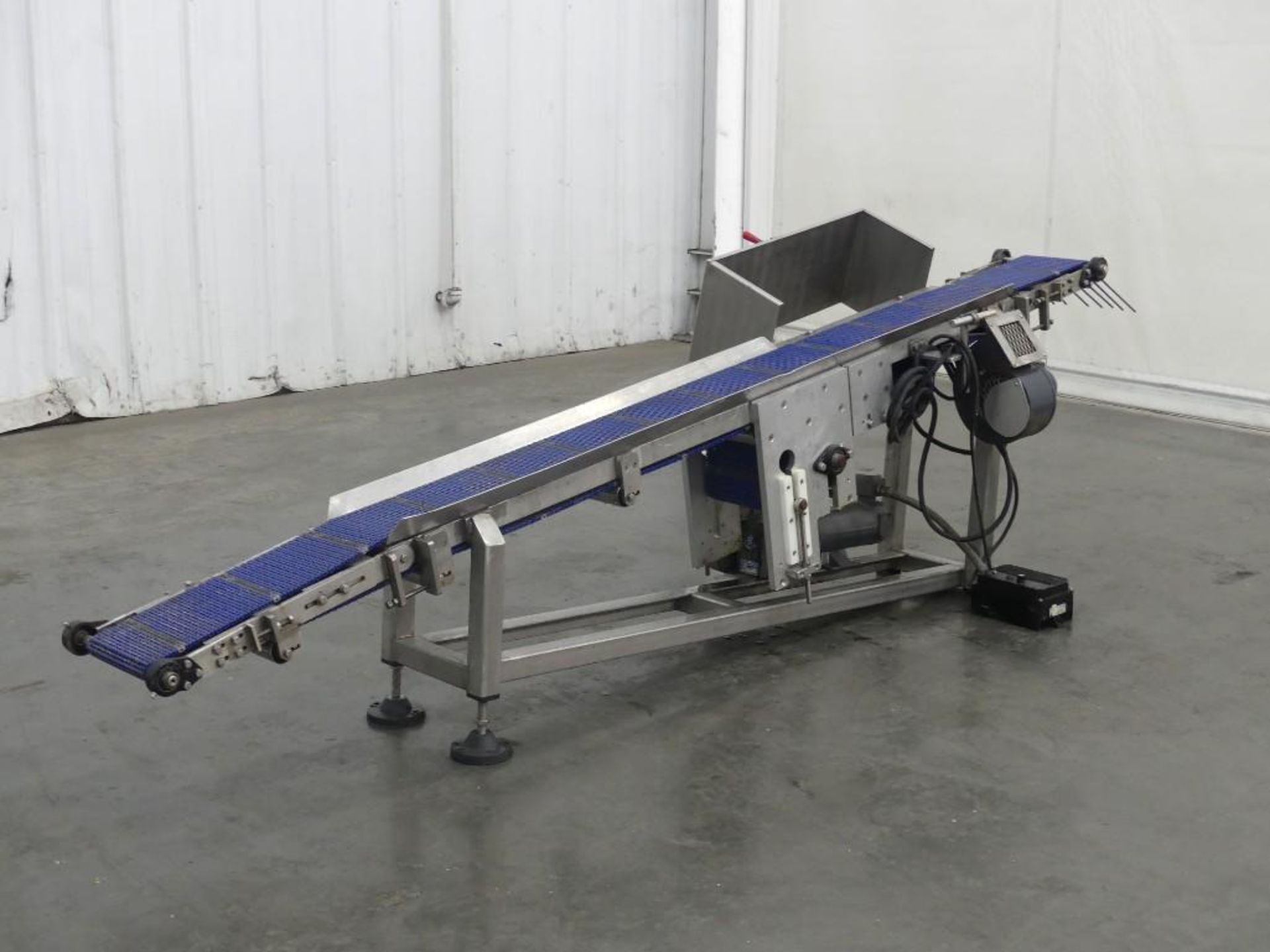 114" x 8" Incline Plastic Mat-Top Conveyor - Image 4 of 13