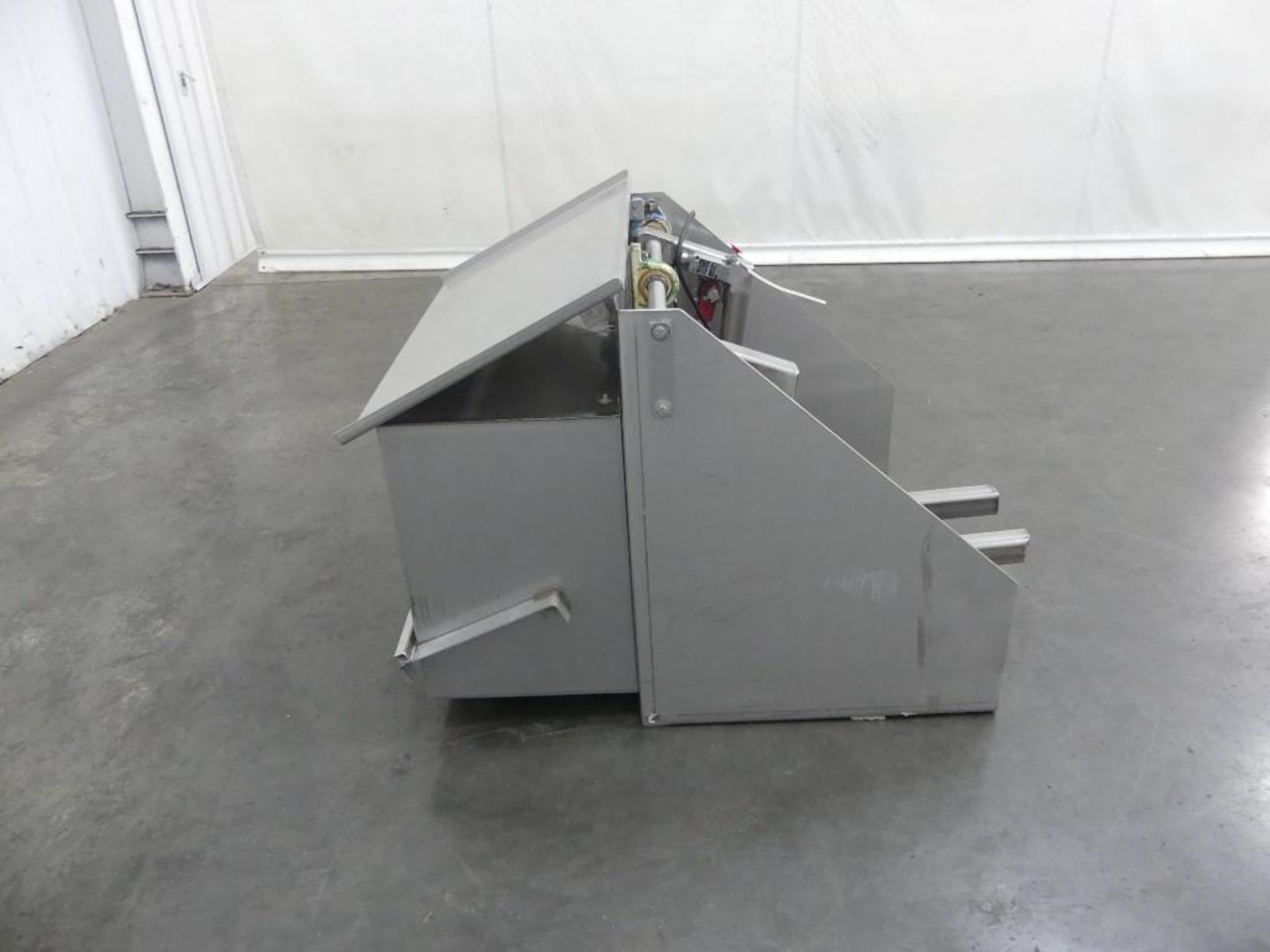 Stainless Steel Hydraulic Mixing Bowl Tipper - Image 2 of 5