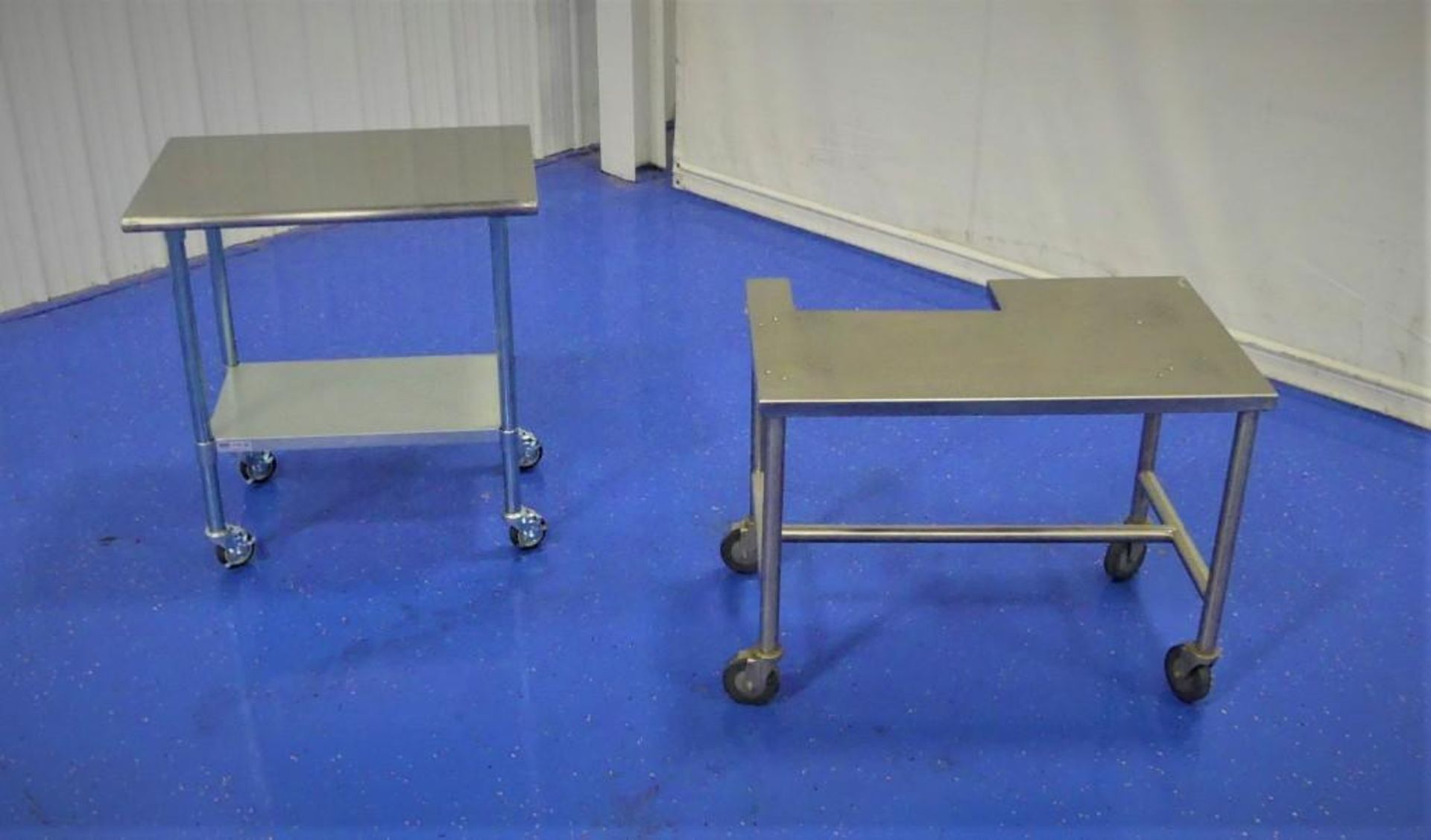 Lot of (2) Tables