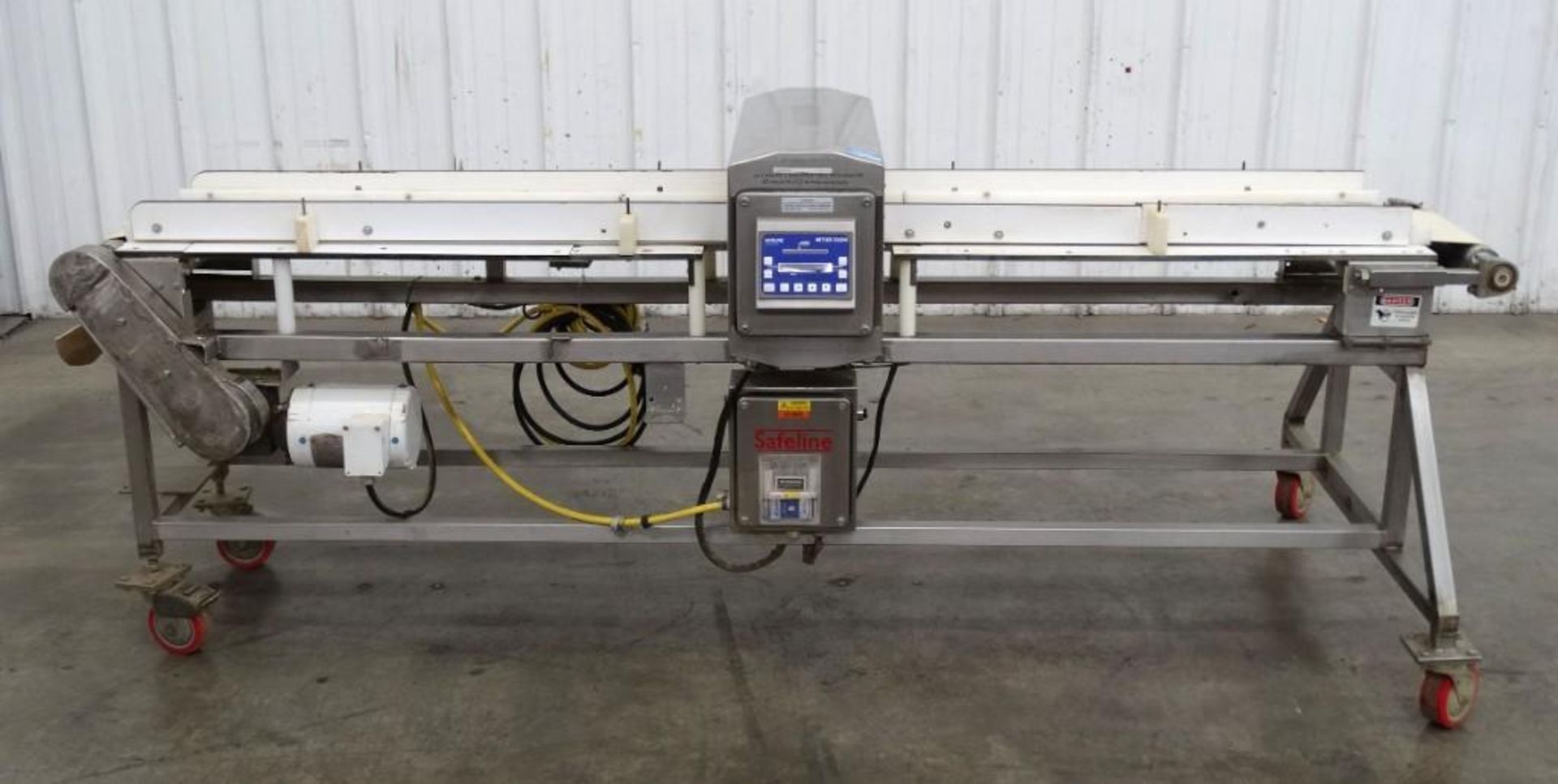 Safeline Metal Detector with Conveyor 3" x 11"