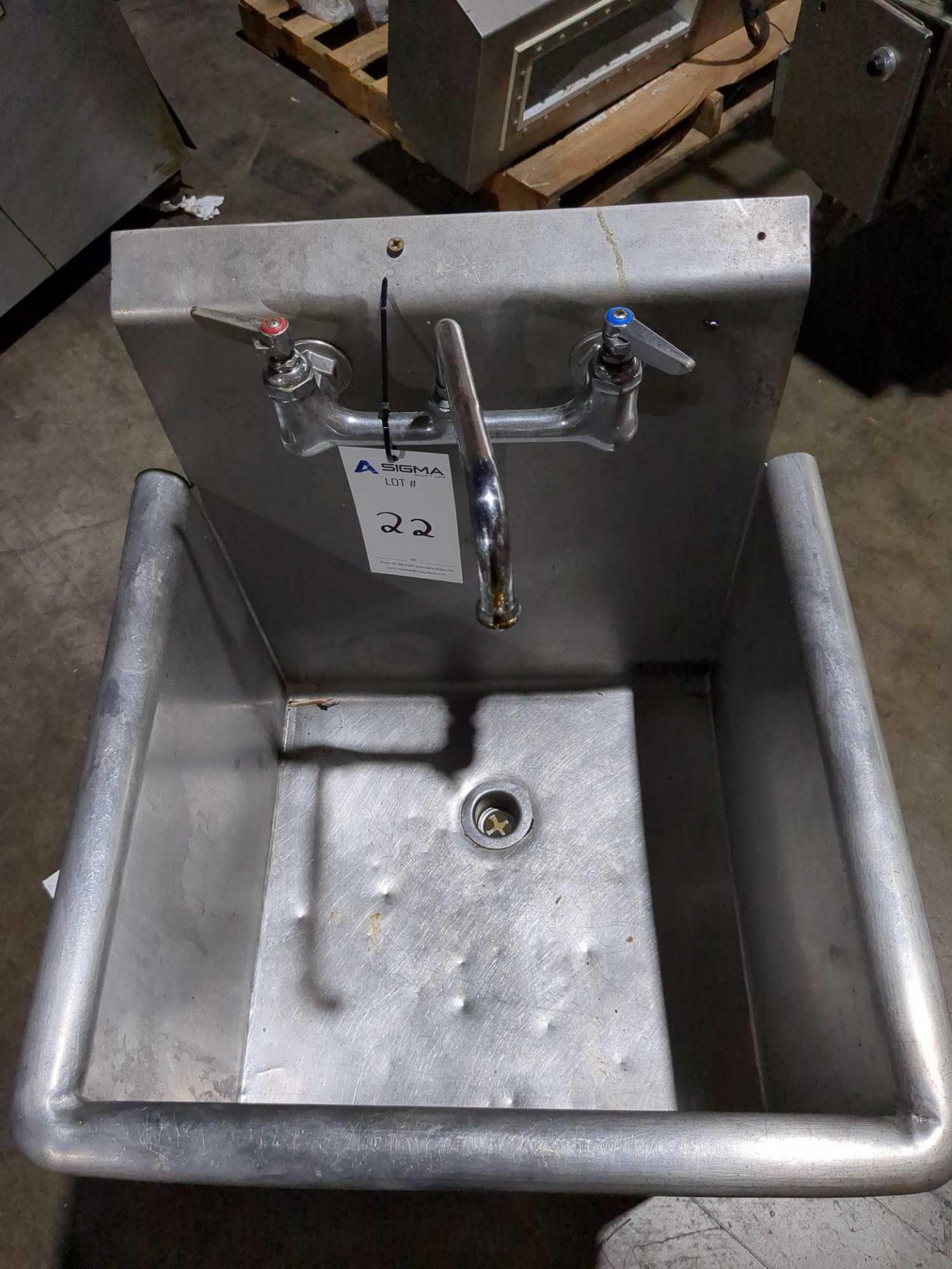 Stainless Steel Sink - Image 4 of 5