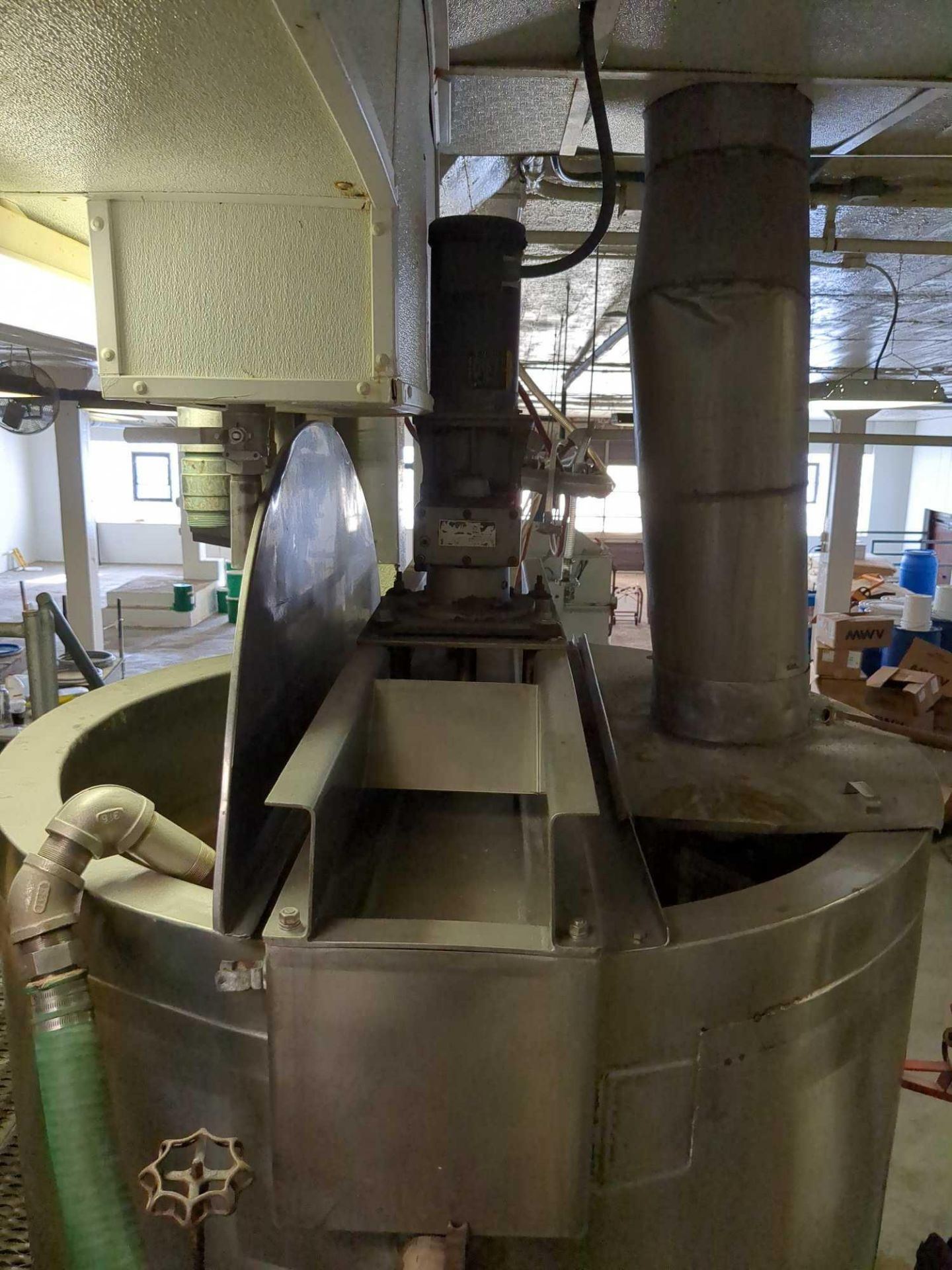 650 Gallon Stainless Steel Jacketed Mixing Tank
