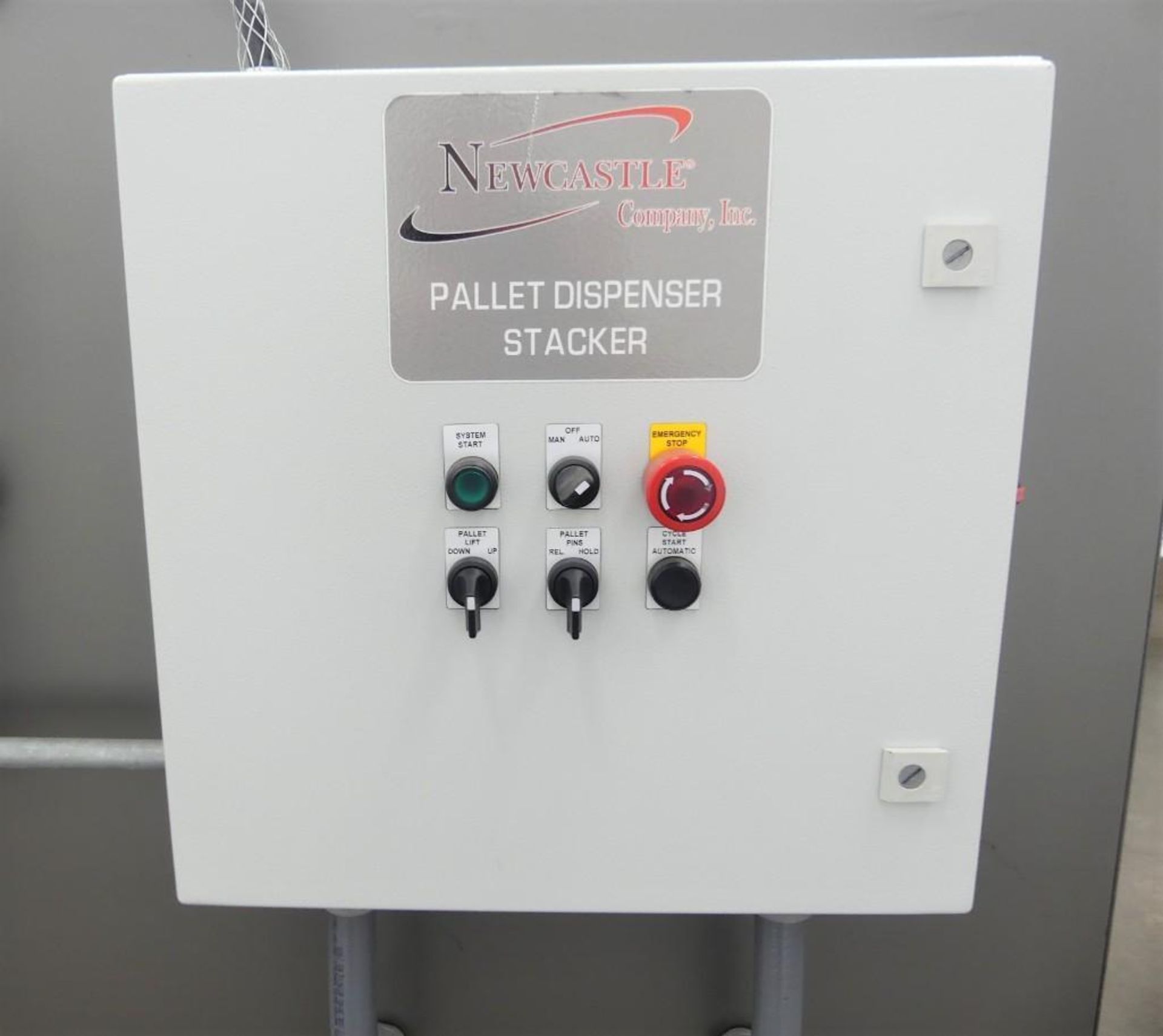 Newcastle 50-57 J Floor Level Pallet Dispenser Stacker - Image 4 of 8