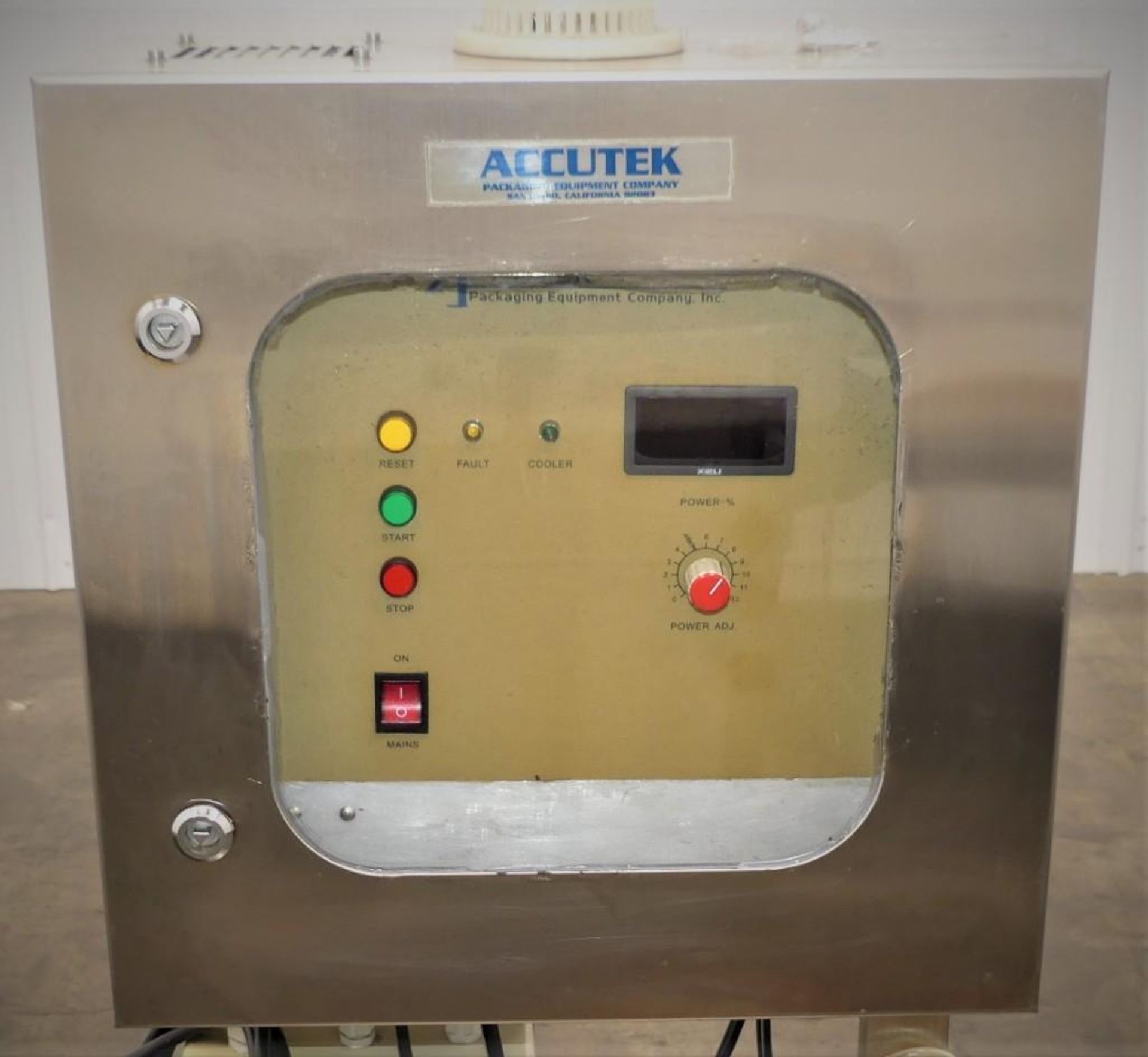 Accutek RG-2000A Automatic Induction Cap Sealer - Image 5 of 7