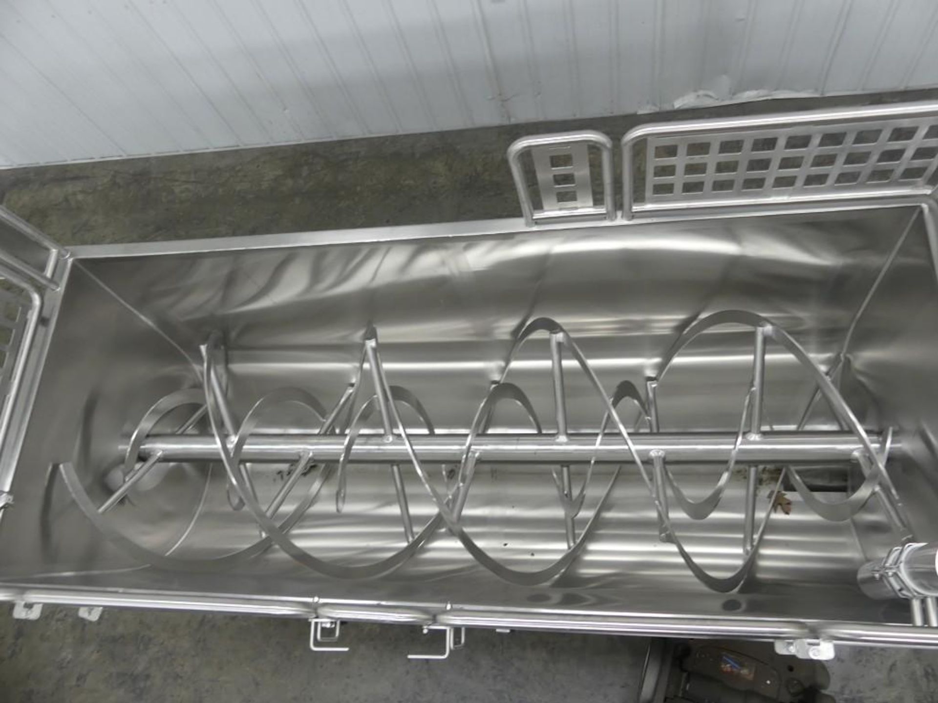 Stainless Steel Double Ribbon Blender 1000 Gallons - Image 6 of 11