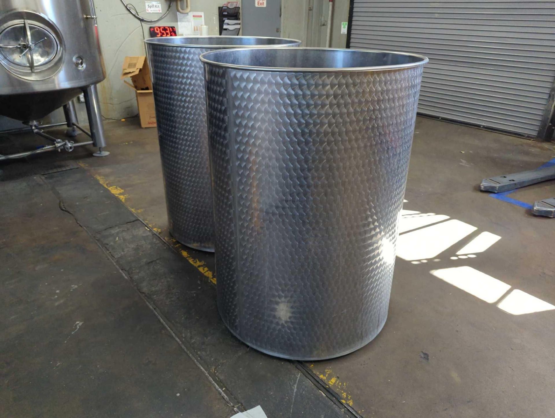 (2) Stainless Steel Tanks - Image 3 of 9