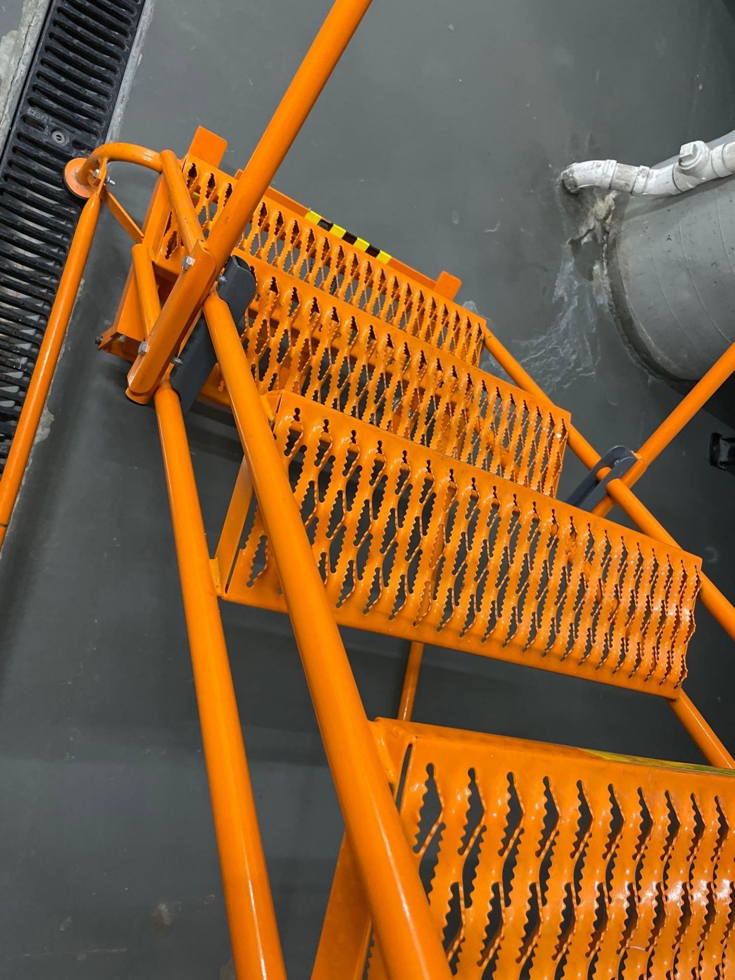 Rolling Platform Ladder - Image 9 of 9