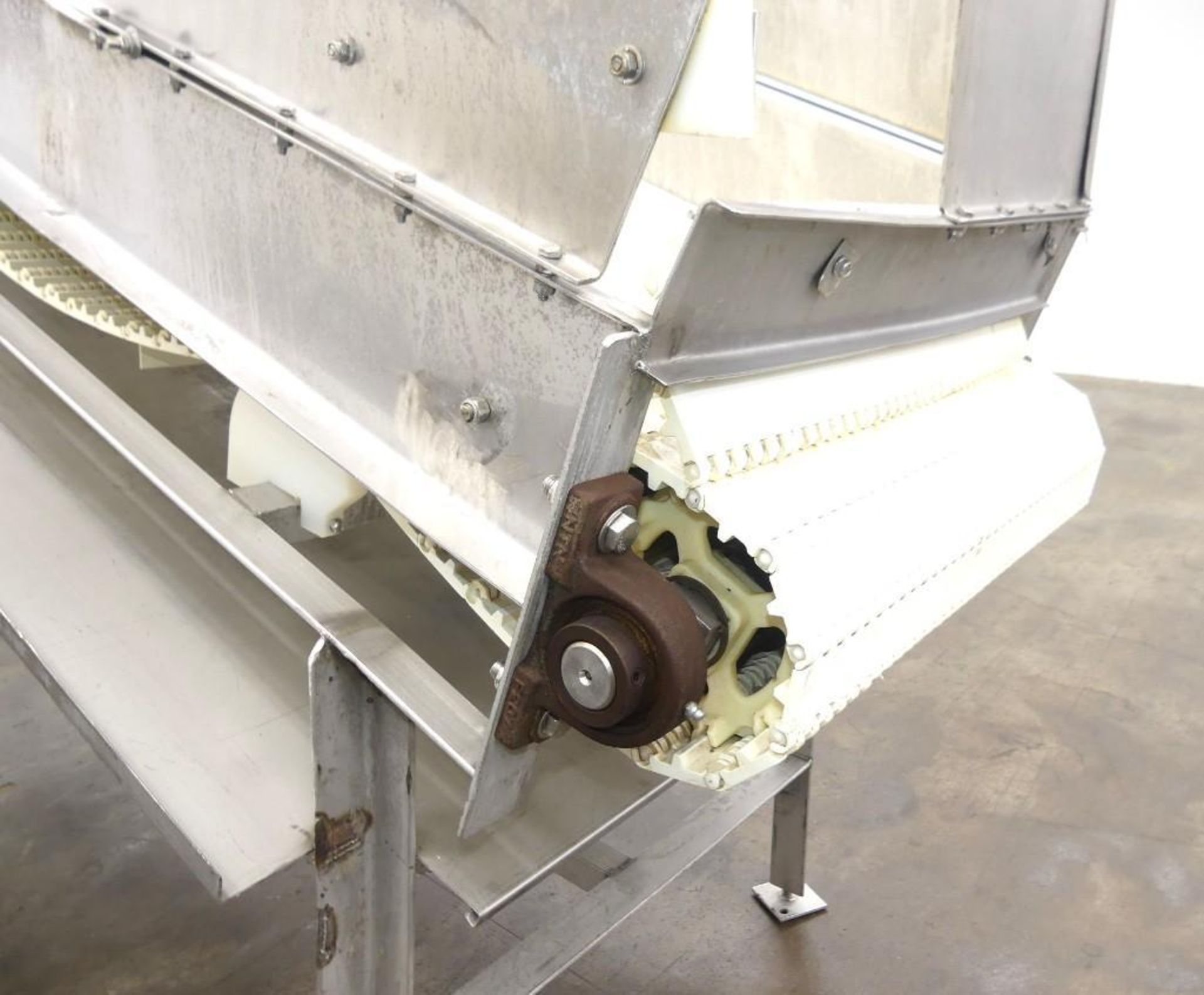 Cleated Incline Conveyor 82 Inch Discharge - Image 5 of 8
