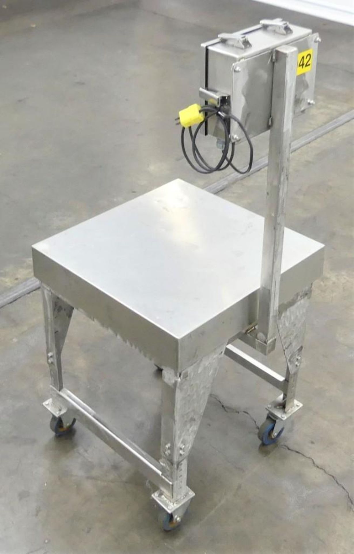 Stainless Scale w 6 Digit Western Scale Indicator - Image 2 of 5