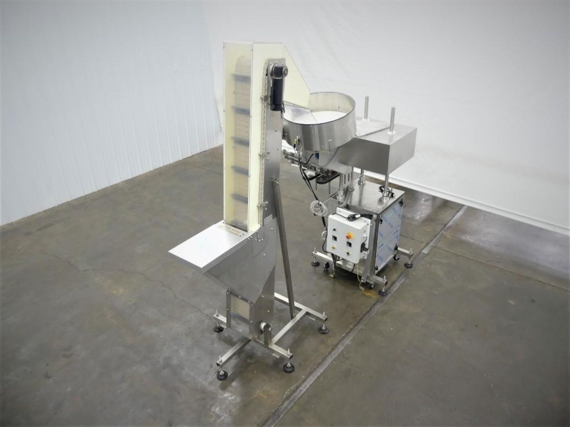 Inline Filling Systems Computorque Automatic Capping System - Image 4 of 15
