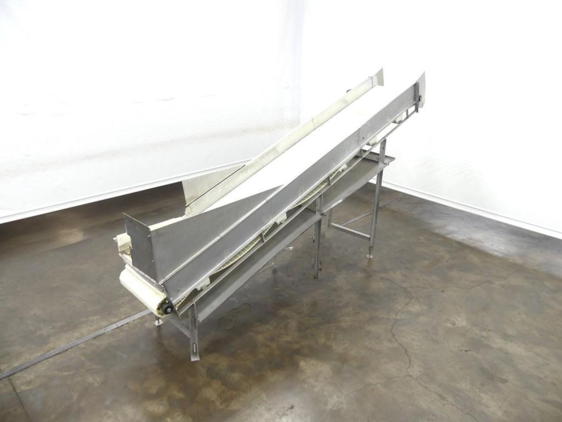 Cleated Incline Conveyor 82 Inch Discharge - Image 3 of 8