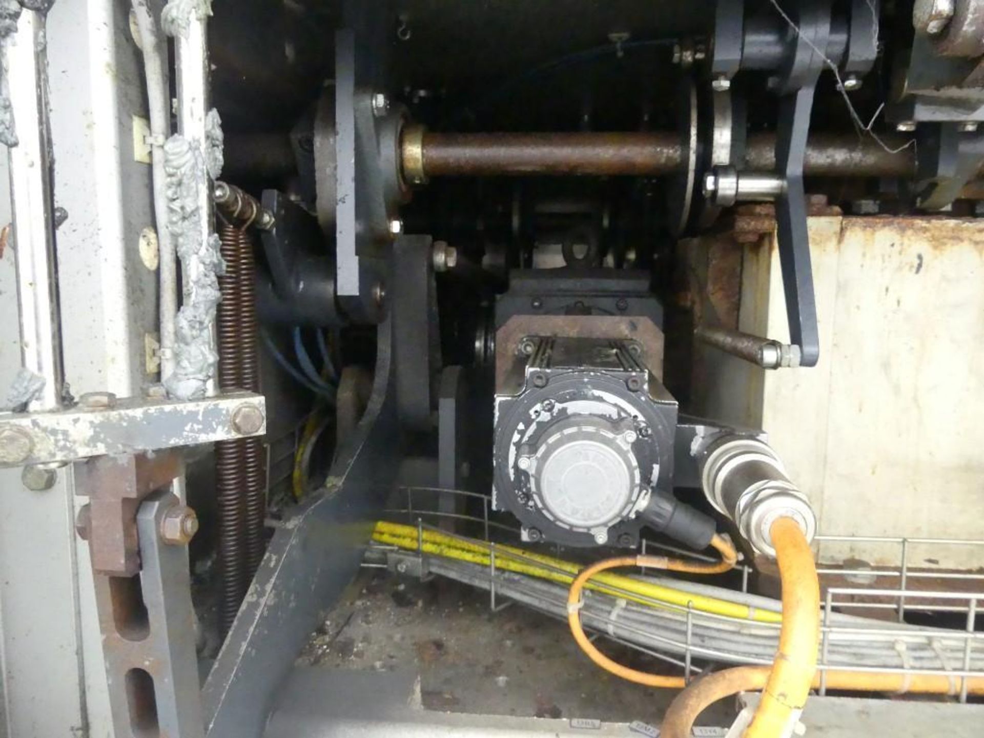 Laudenberg FBL 22 HFFS Pouch Machine with Zipper - Image 26 of 33