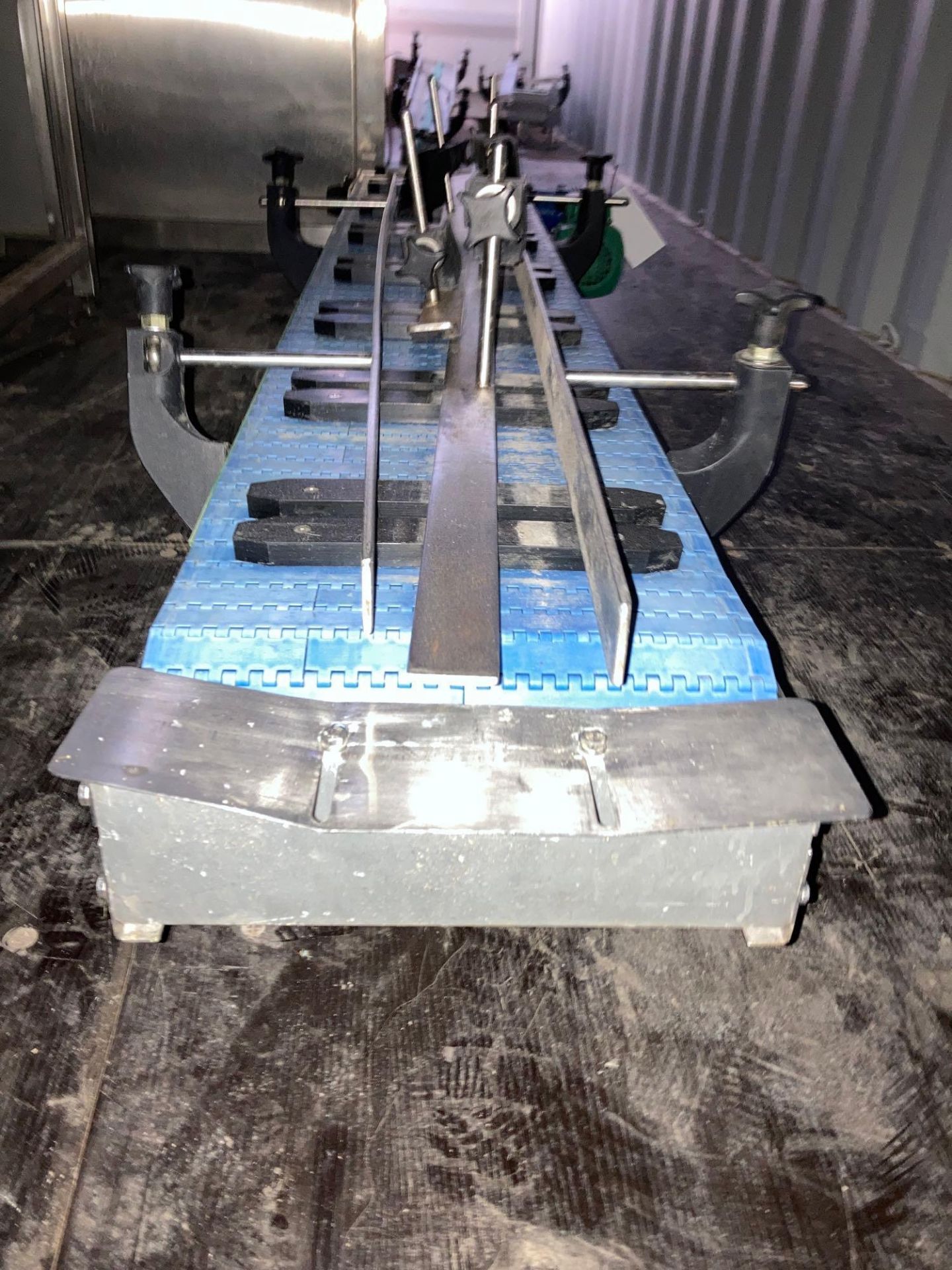 12 Inch Blue Belt Cleated Conveyor