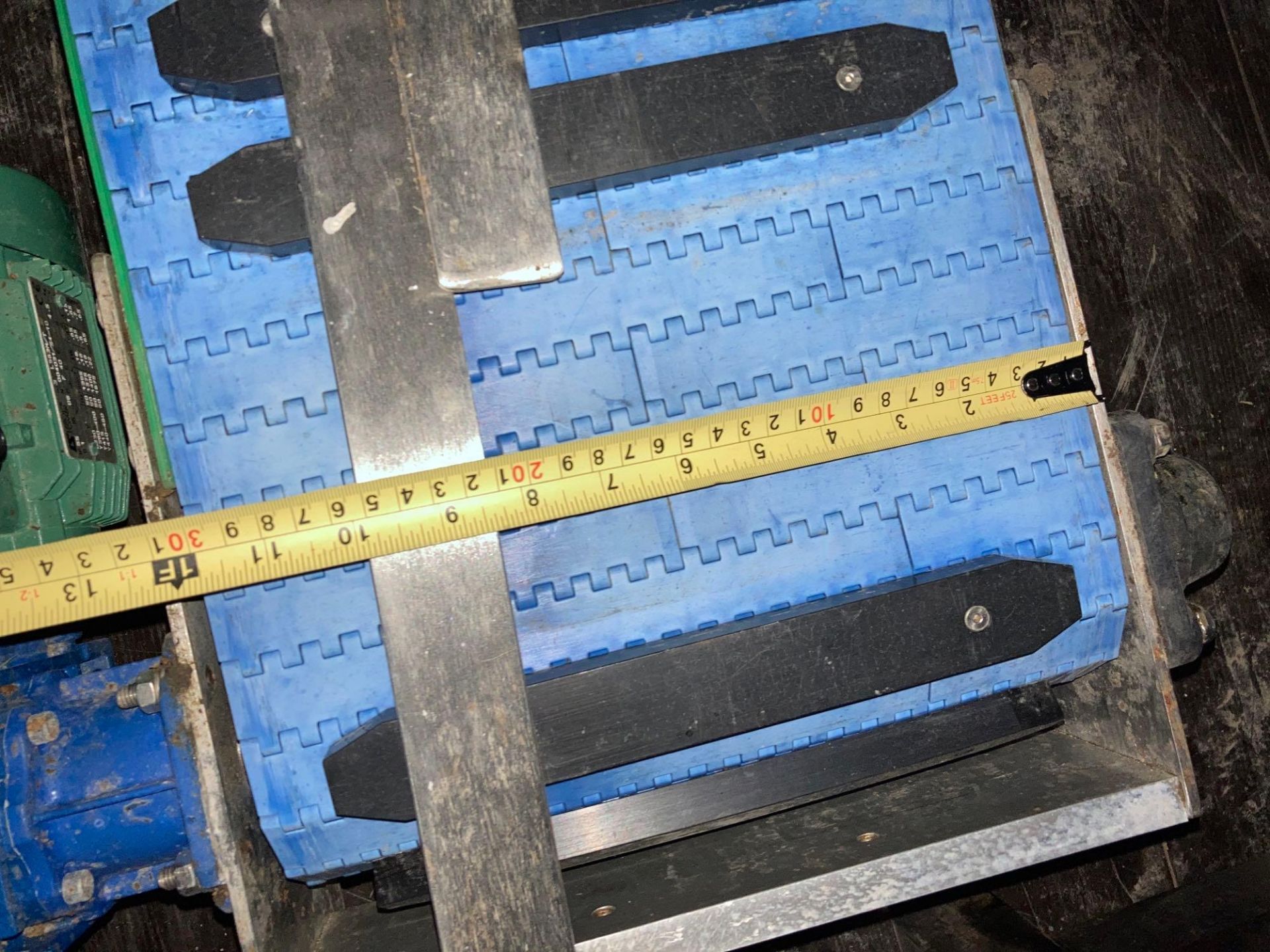 12 Inch Blue Belt Cleated Conveyor - Image 2 of 5