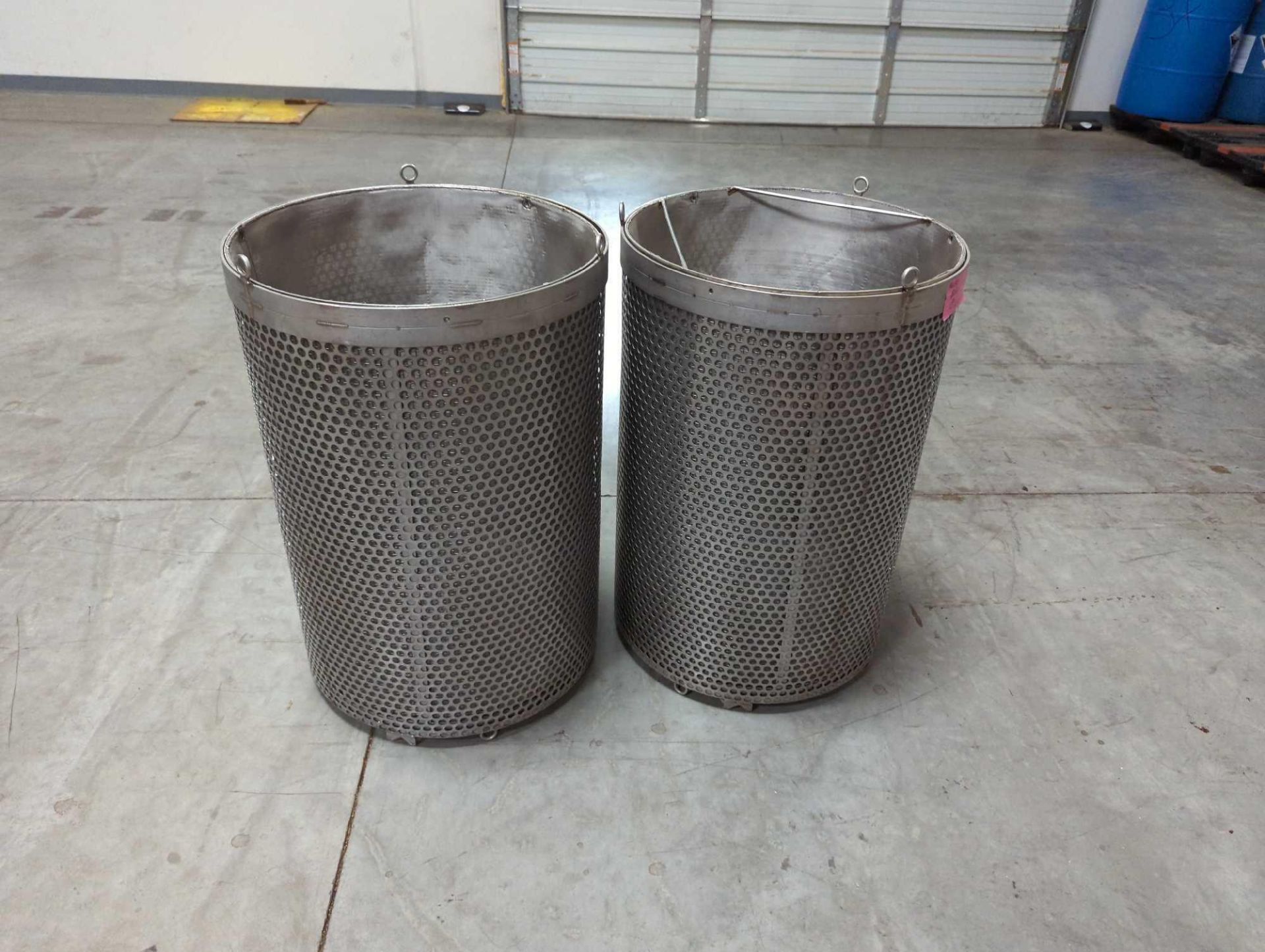 2 Barrel Mesh Filters - Image 8 of 10