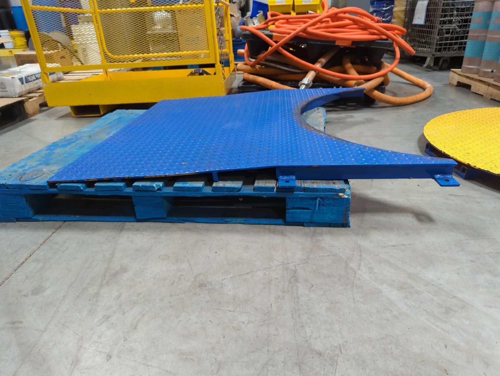 2019 Global Industrial SWA-48 Semi-Automatic Stretch Wrapper - Image 6 of 13