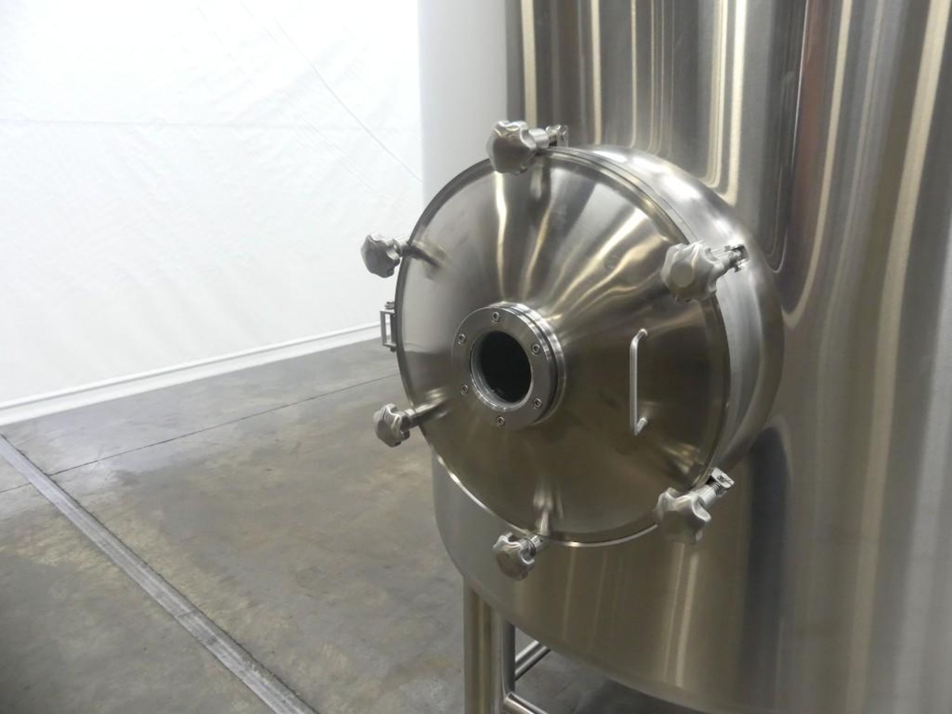 400 Gallon Stainless Steel Tank - Image 5 of 10